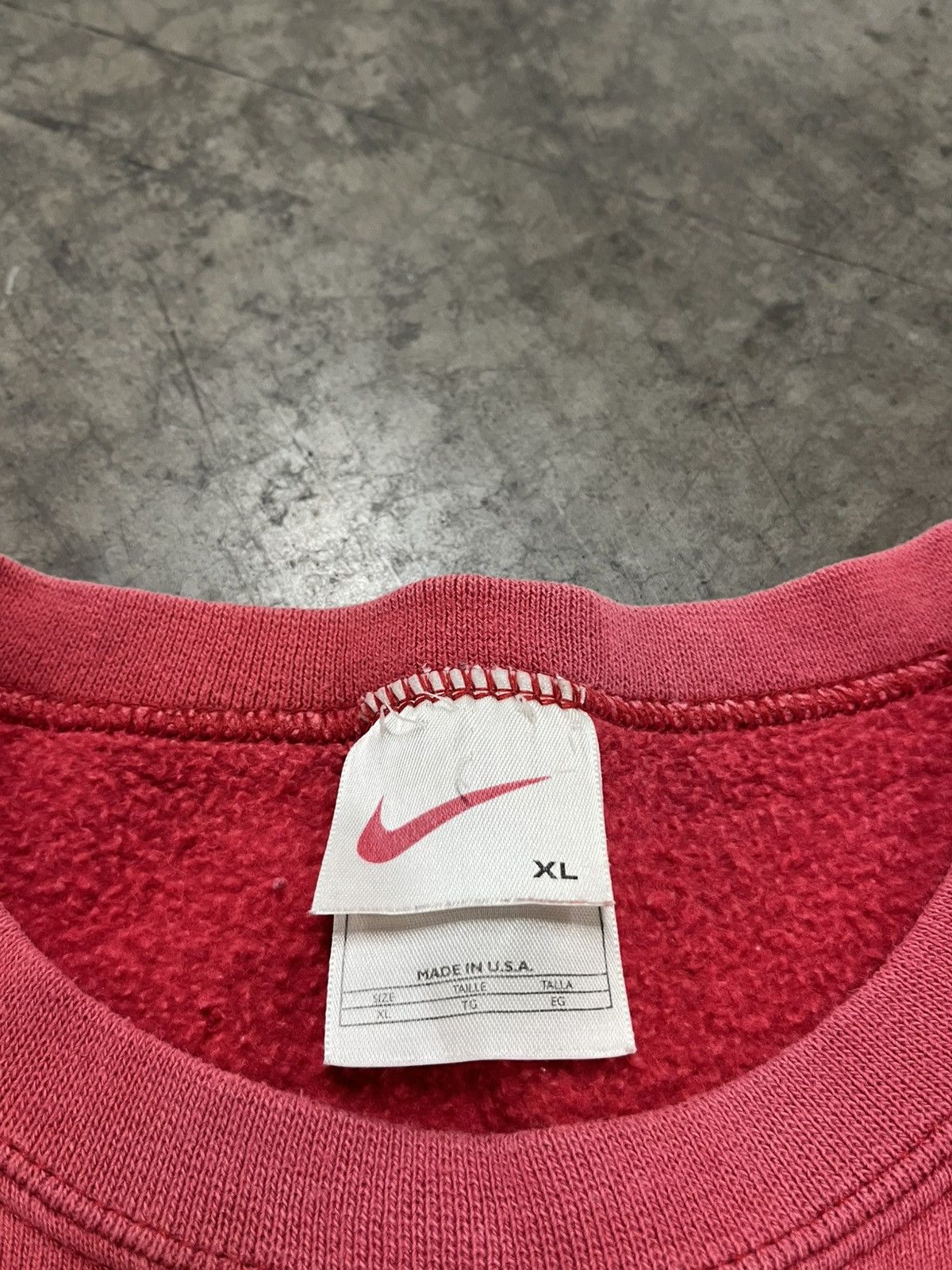 Vintage Nike vintage 90s sun faded boxy fit crewneck hype rare Size US XL / EU 56 / 4 - 9 Thumbnail