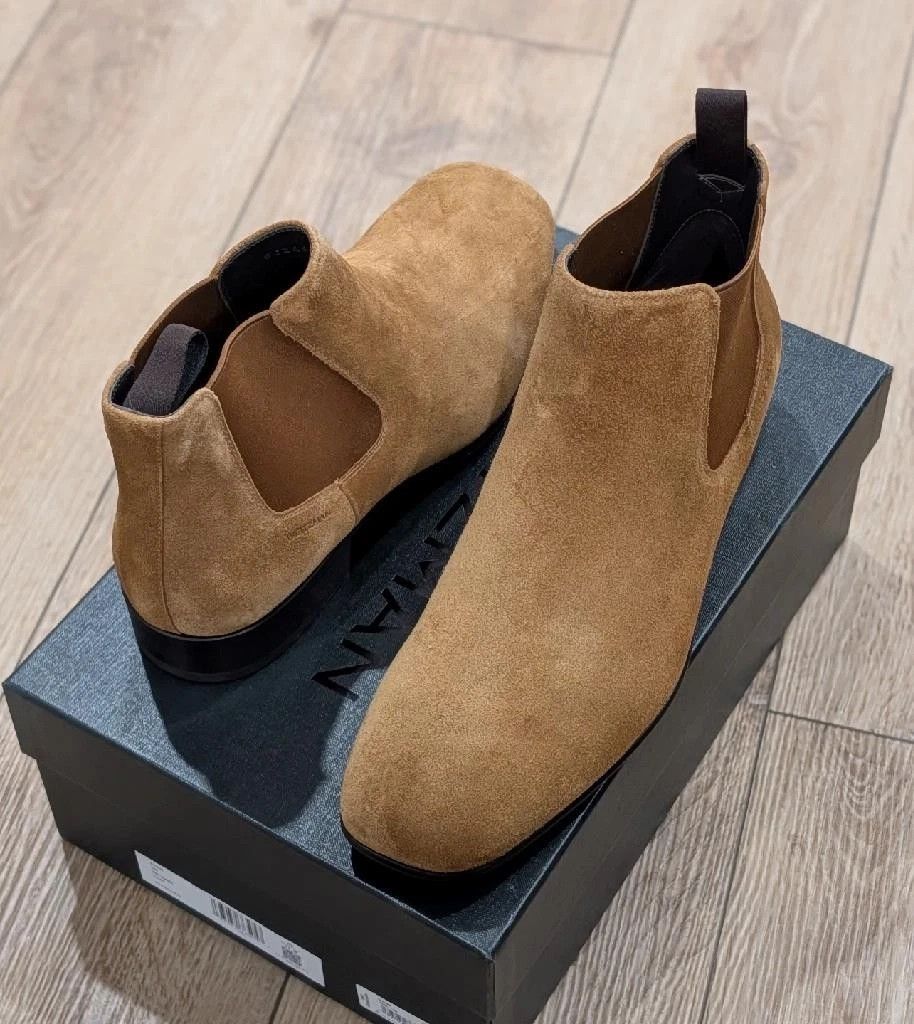 Stuart Weitzman Stuart Weitzman Adwin Suede Chelsea Boots Tan 44 US 11 Size US 11 / EU 44 - 1 Thumbnail