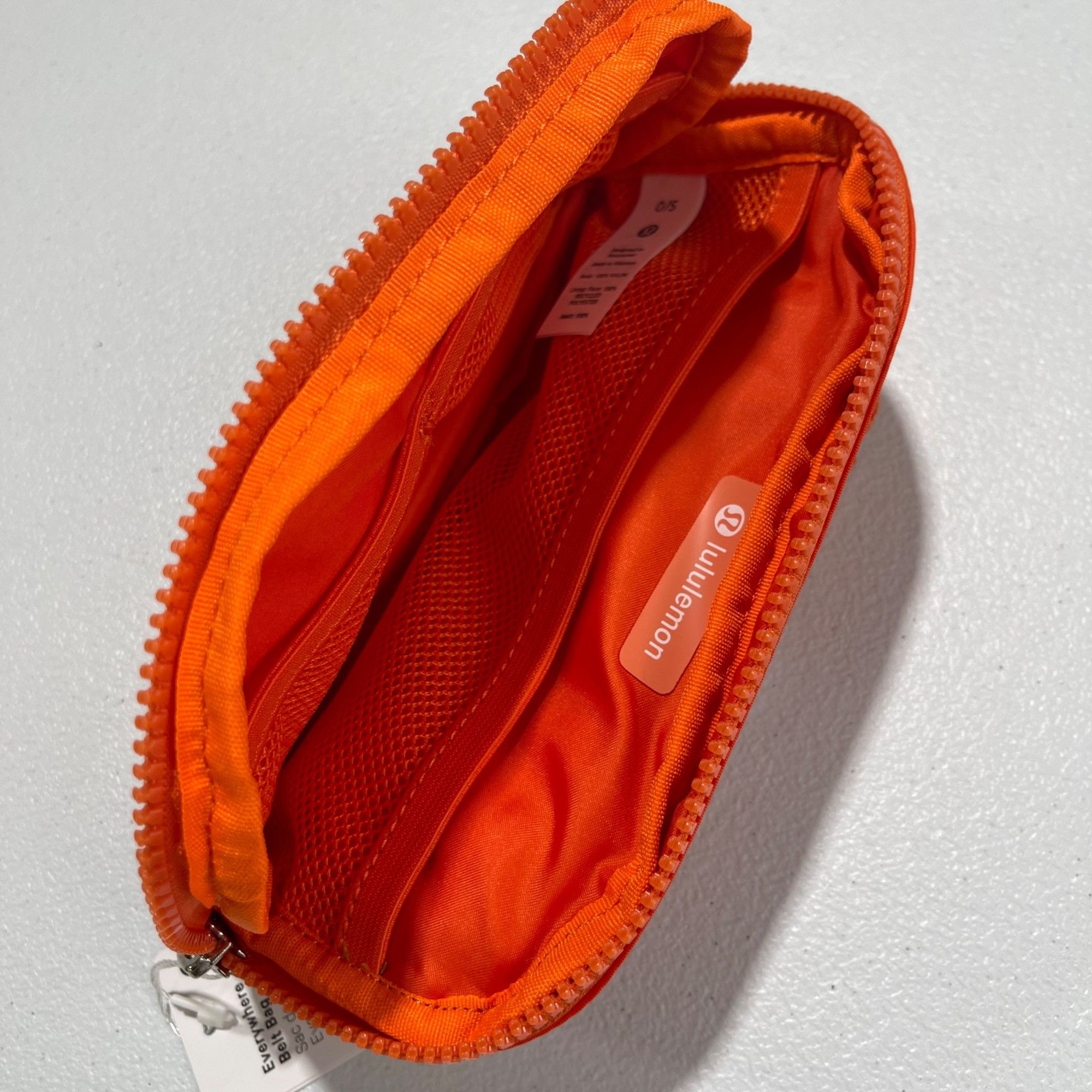 Lululemon NWT LULULEMON EVERYWHERE BELT BAG 1L - ORANGE Size ONE SIZE - 4 Thumbnail