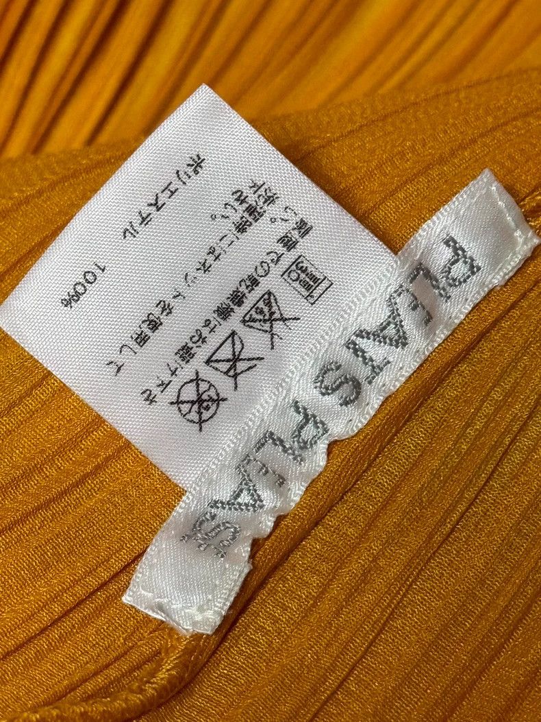 Issey Miyake Issey Miyake size:3 Pumpkin-colored pleated cardigan Size XS / US 0-2 / IT 36-38 - 4 Thumbnail