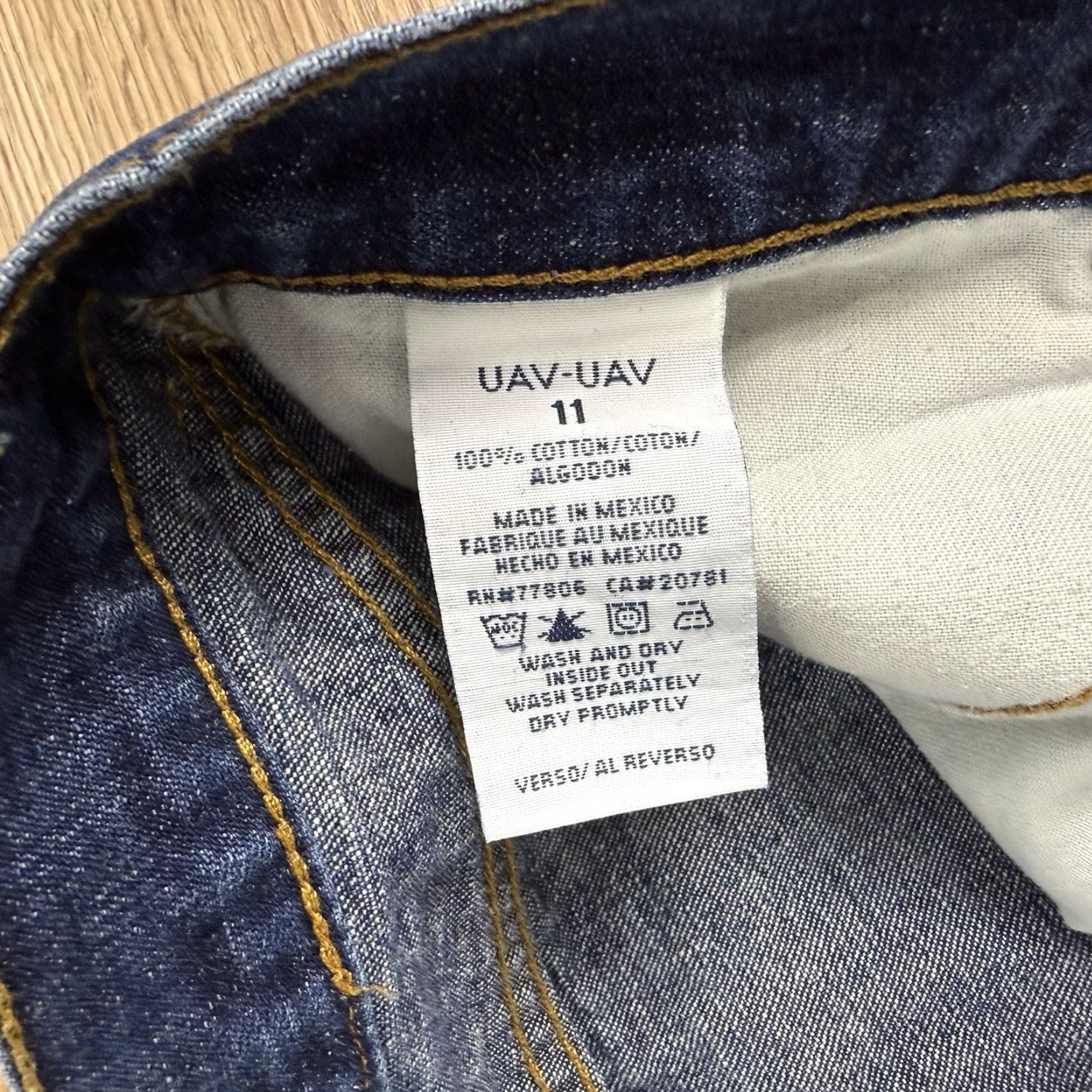 Tommy Hilfiger VTG Tommy Hilfiger Jeans Womens Juniors Size 11 Denim Flare Dark Wash 32.5 Inseam Flared Jeans Womens Size 32" / US 10 / IT 46 - 2 Thumbnail