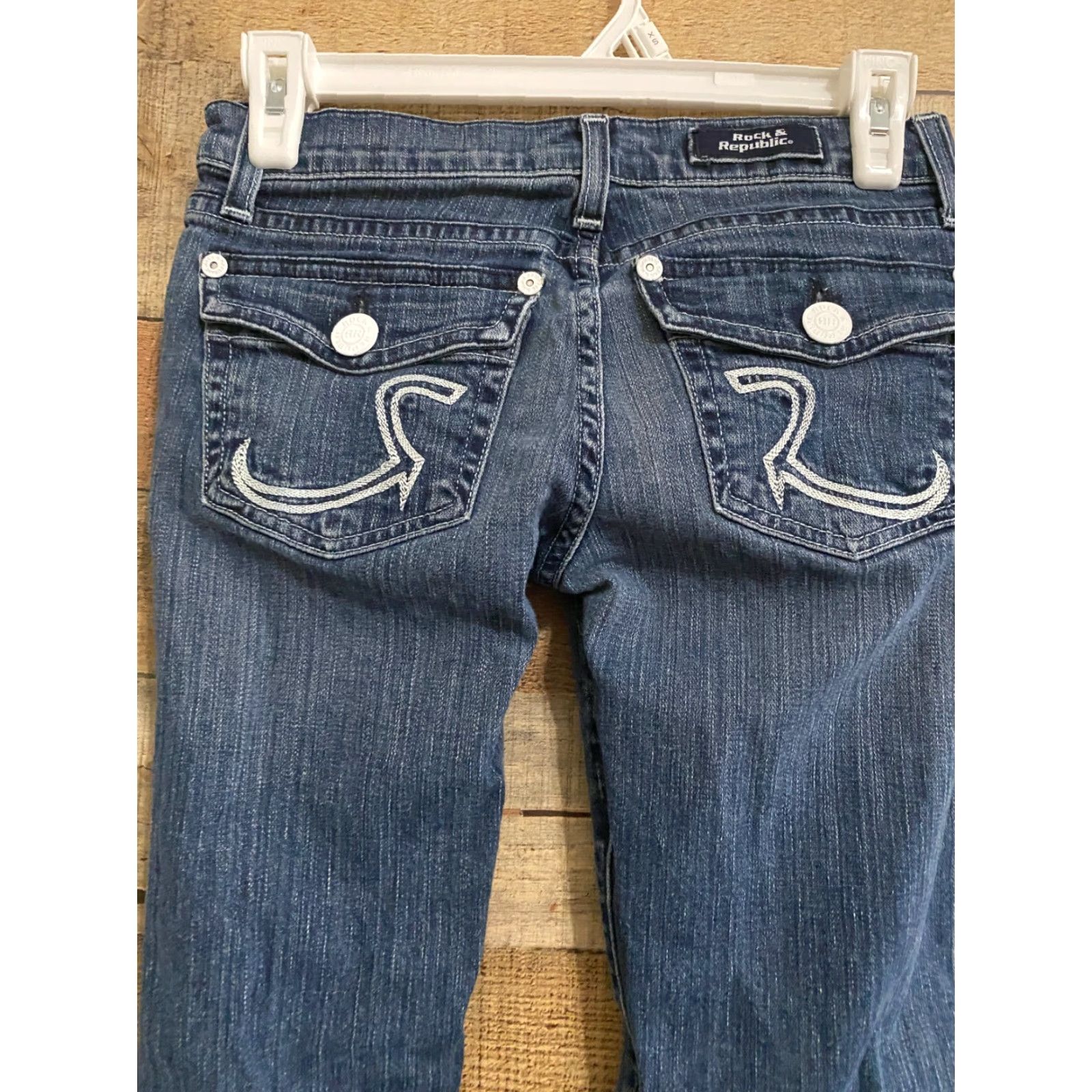 Vintage VINTAGE Rock & Republic Women's Bootcut Jeans Size 24 Blue Rhinestone Solid Low Rise 6.5-8.5 Zip Regular Cap City? Size 42" / US 20 - 3 Thumbnail