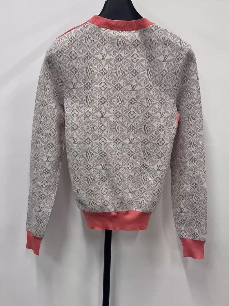 Louis Vuitton Louis Vuitton SS 22 Graphic Full Print Contrast Trim Pullov Size XS / US 0-2 / IT 36-38 - 2 Thumbnail