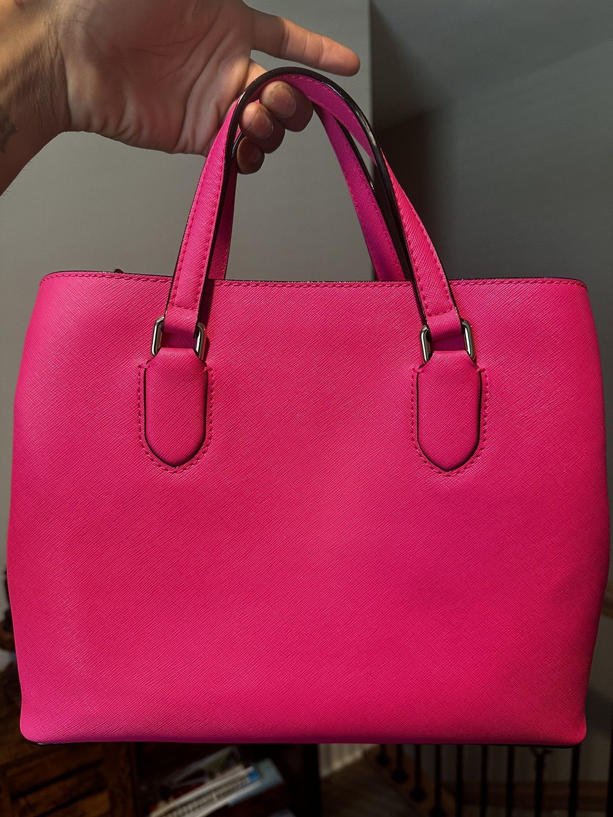 Kate Spade Kate spade *very rare* hot pink saffiano satchel Size ONE SIZE - 2 Thumbnail