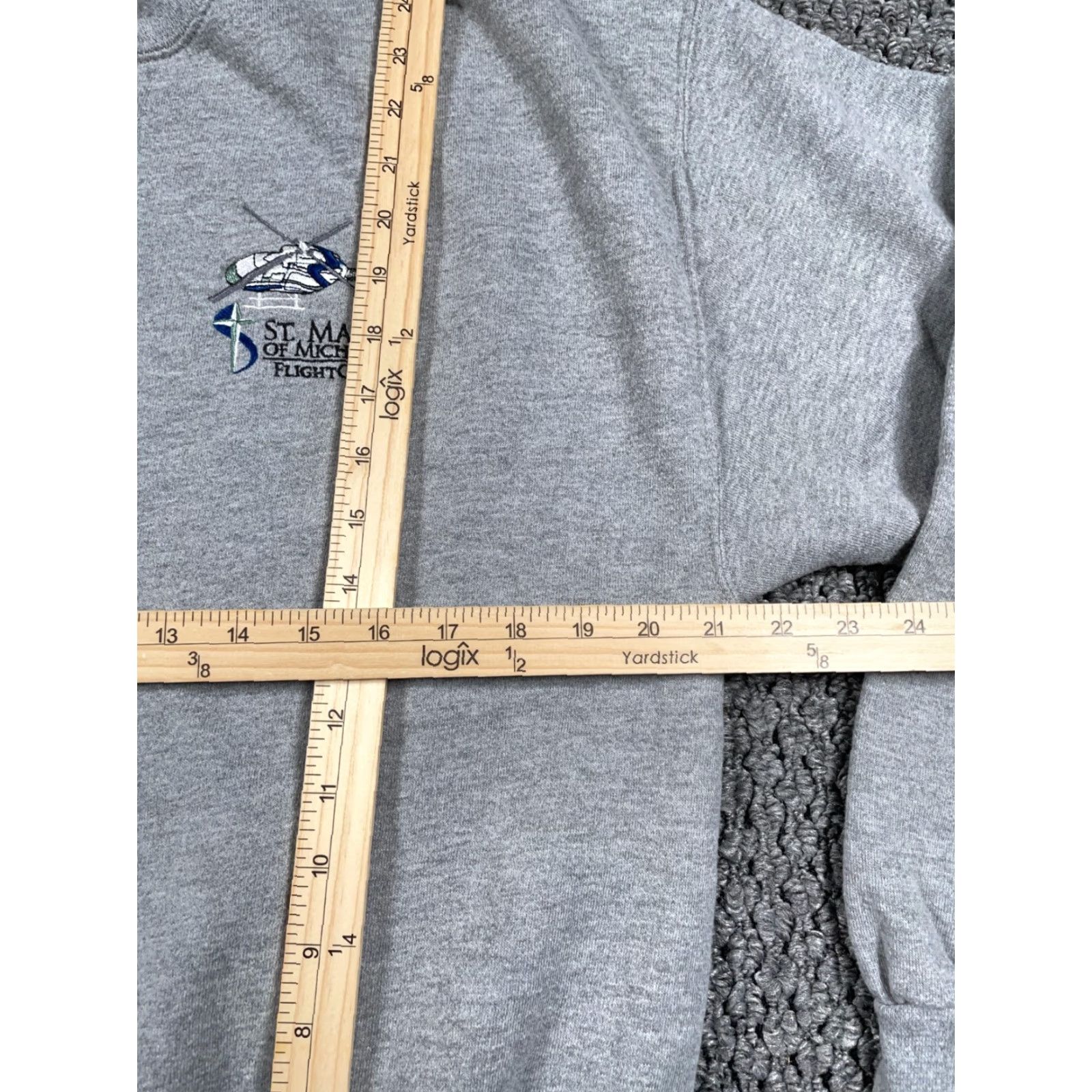 Jerzees JERZEES St. Mary's of Michigan Flight Center Sweatshirt Adult Large Gray Graphic Print 90s Mens Size US L / EU 52-54 / 3 - 5 Thumbnail