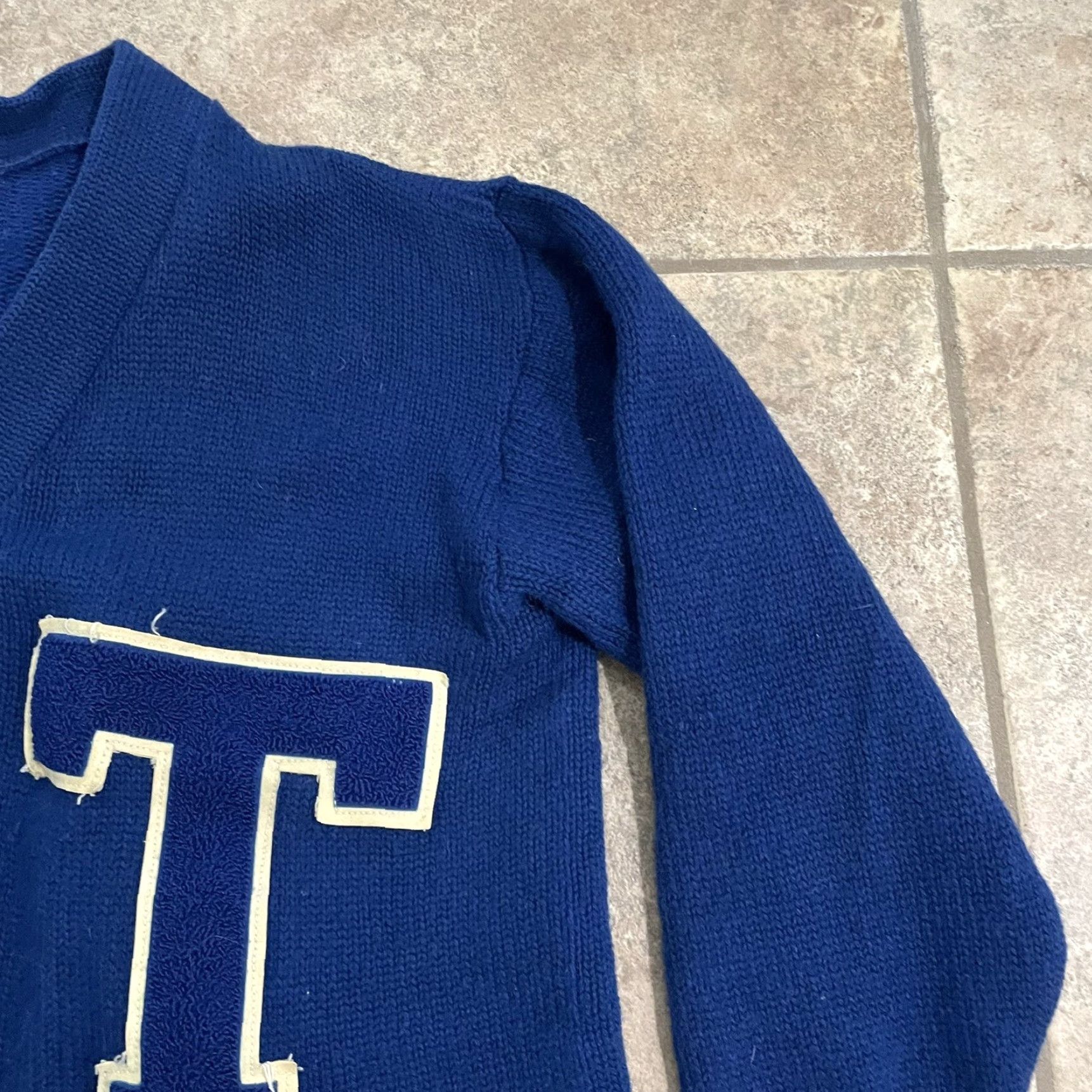 Vintage VTG Proline Athletic blue v-neck Wool Cardigan Varsity Sweater Mens L Size US L / EU 52-54 / 3 - 2 Thumbnail