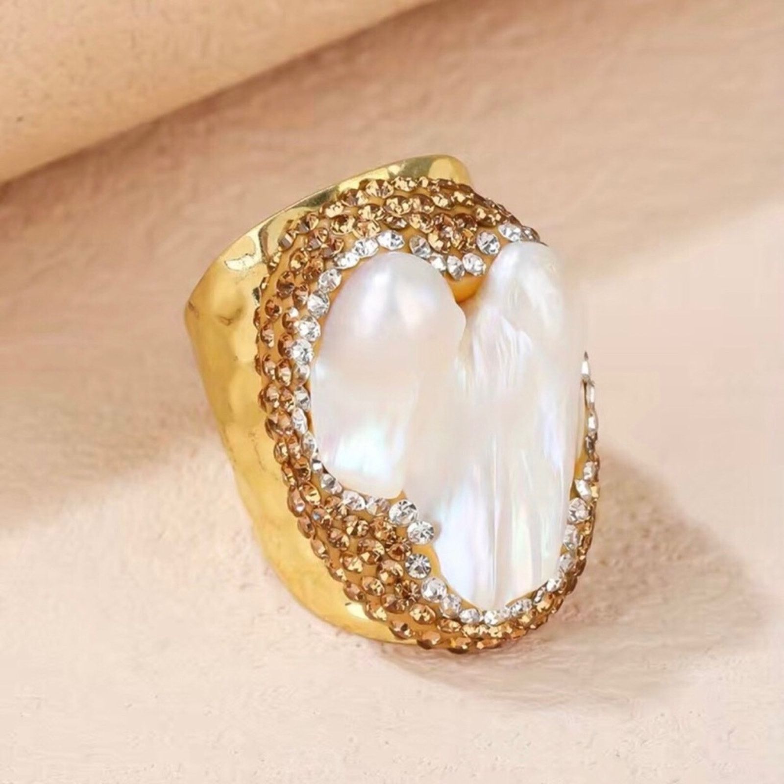 Jewelry Ladies genuine baroque fresh water pearl gold band ring NIB Size ONE SIZE - 8 Thumbnail