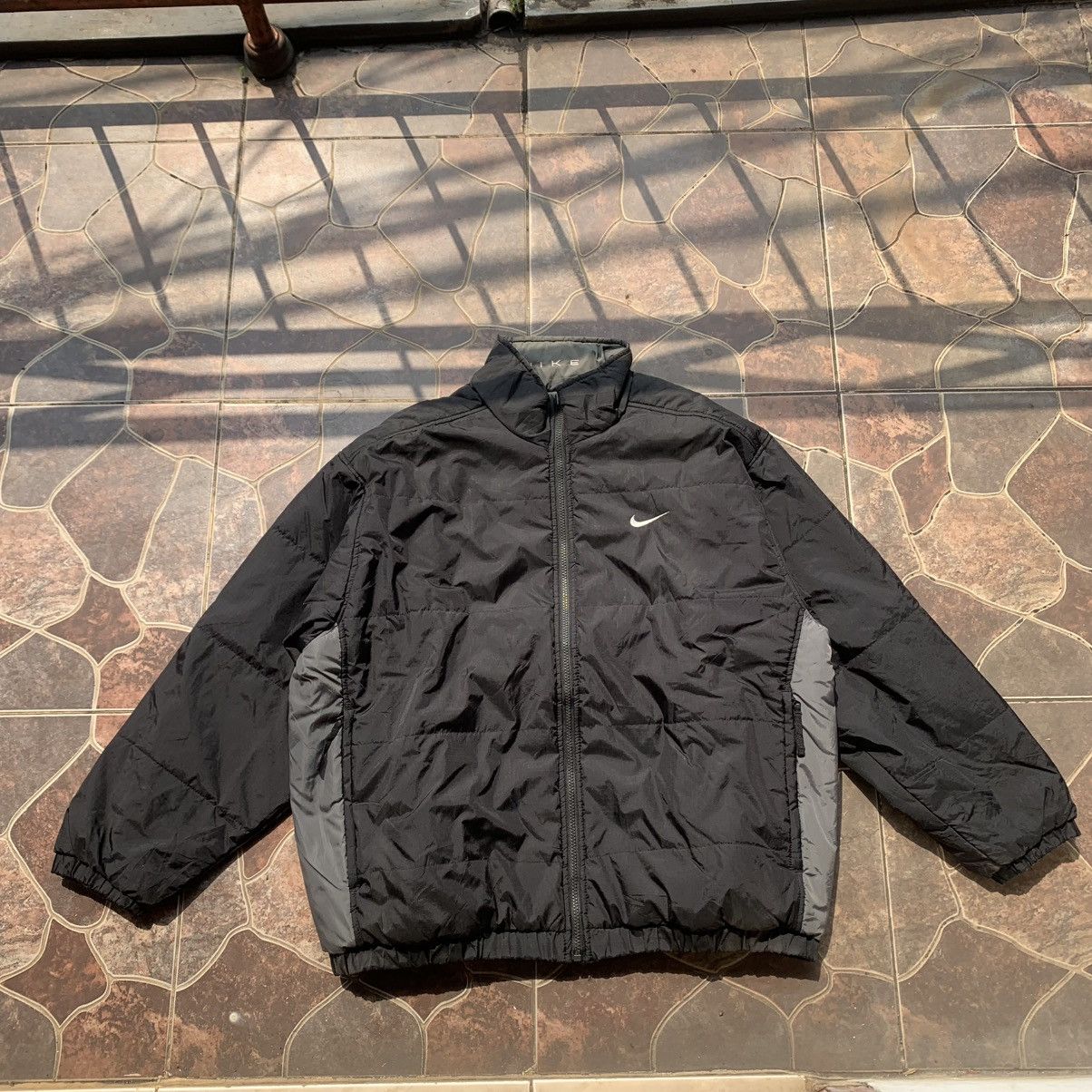 Nike 90s NIKE REVERSIBLE VINTAGE OVERSIZED PUFFER DOWN JACKET Size US L / EU 52-54 / 3 - 1 Thumbnail