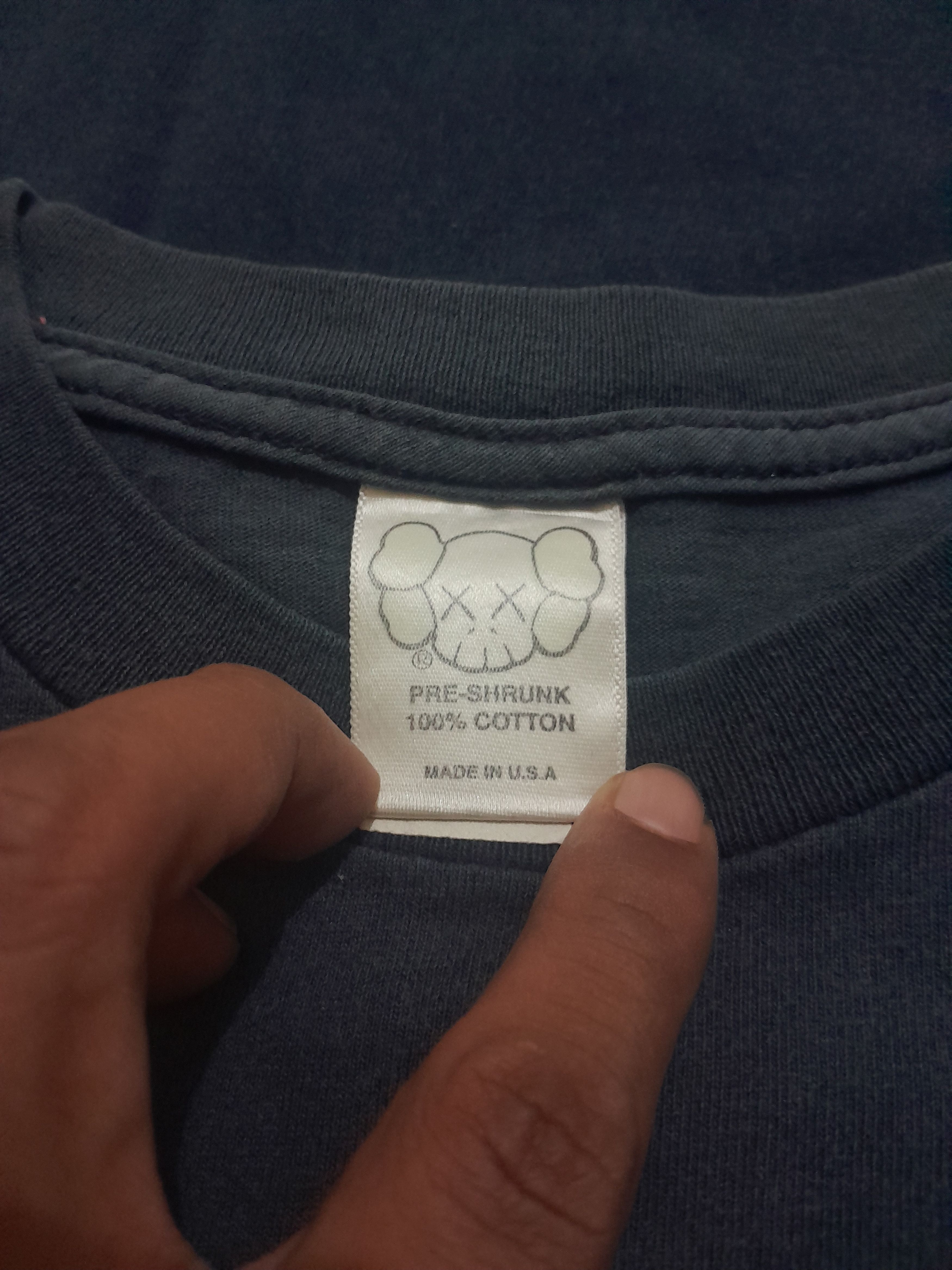 Kaws Vintage kaws "kawsbrella" navy tee Size US M / EU 48-50 / 2 - 2 Thumbnail