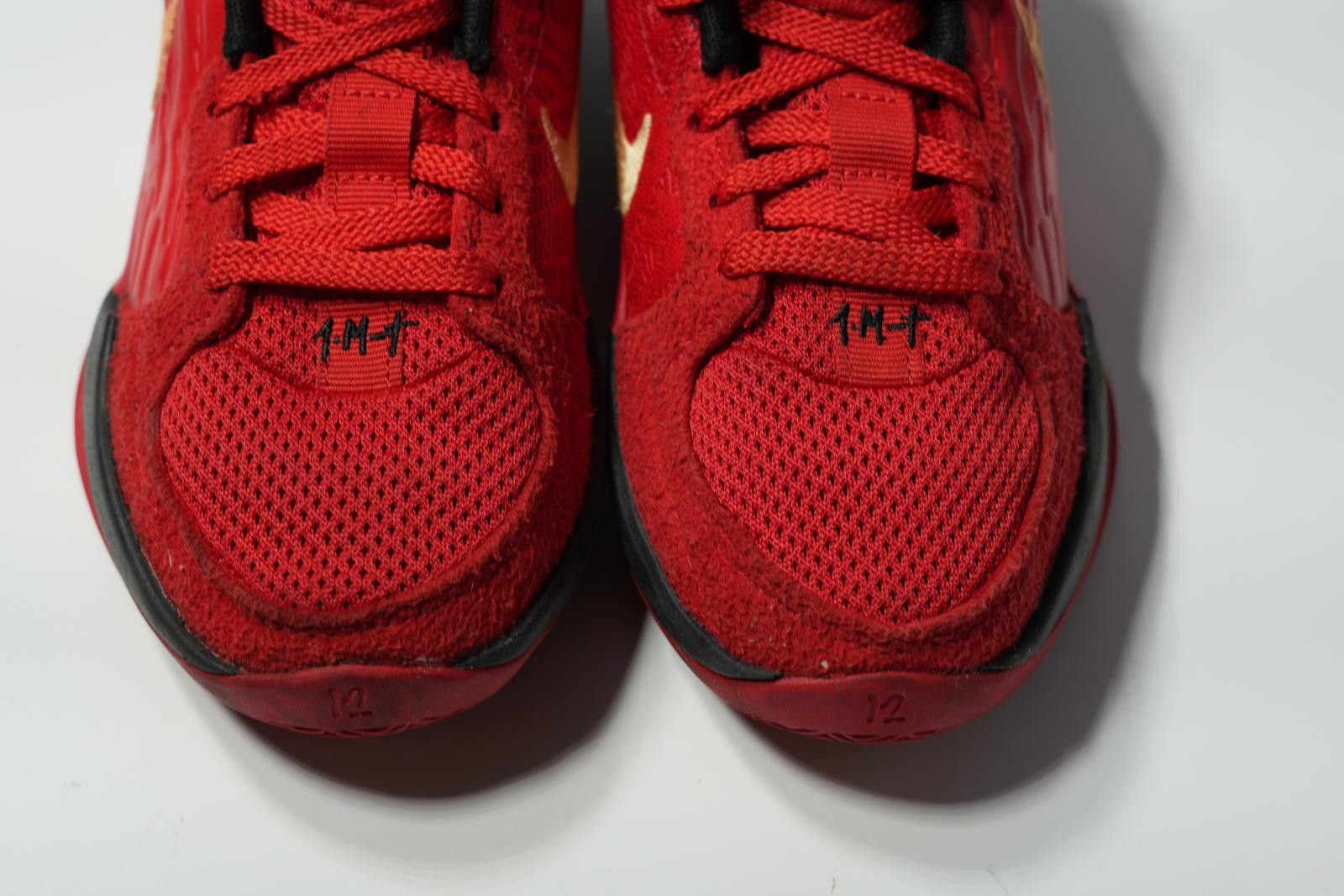 Nike Nike Sneaker Kid's 2Y Red Ja Nightmare Youth Size ONE SIZE - 2 Thumbnail