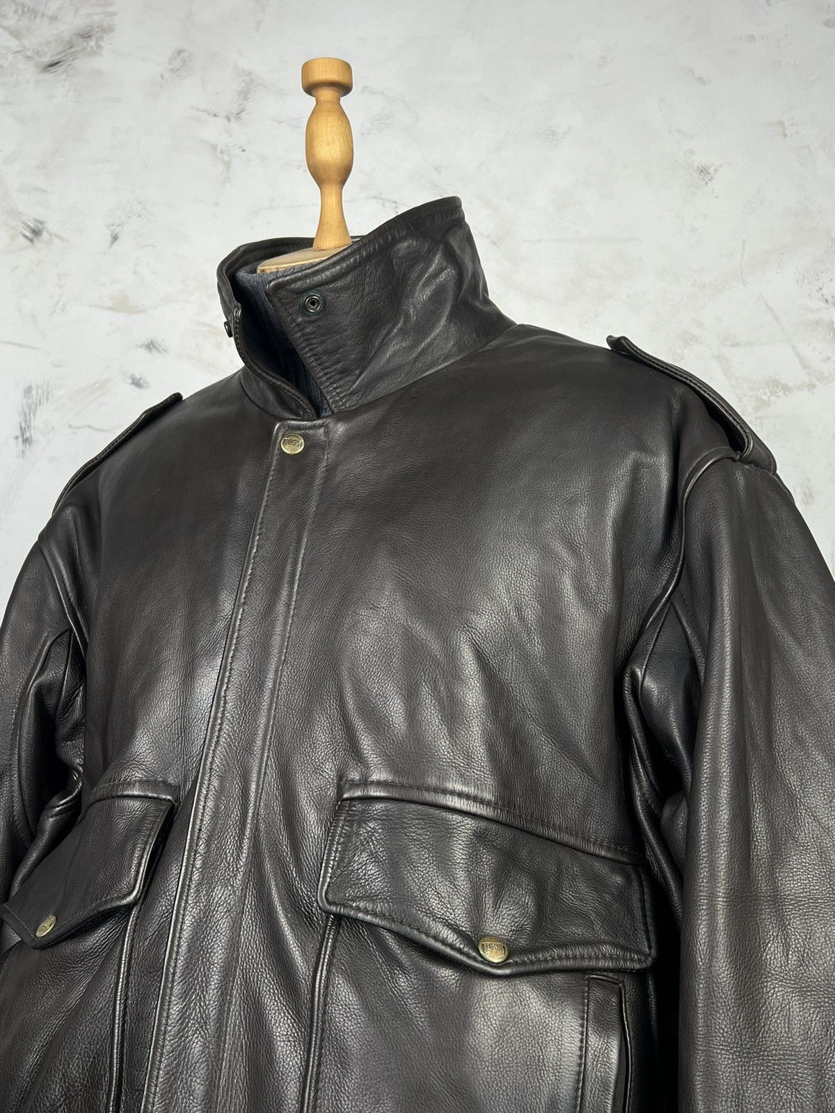 Vintage Vintage Redskins Air Force Bomber Leather Jacket Size XL-XXL Size US XXL / EU 58 / 5 - 4 Thumbnail