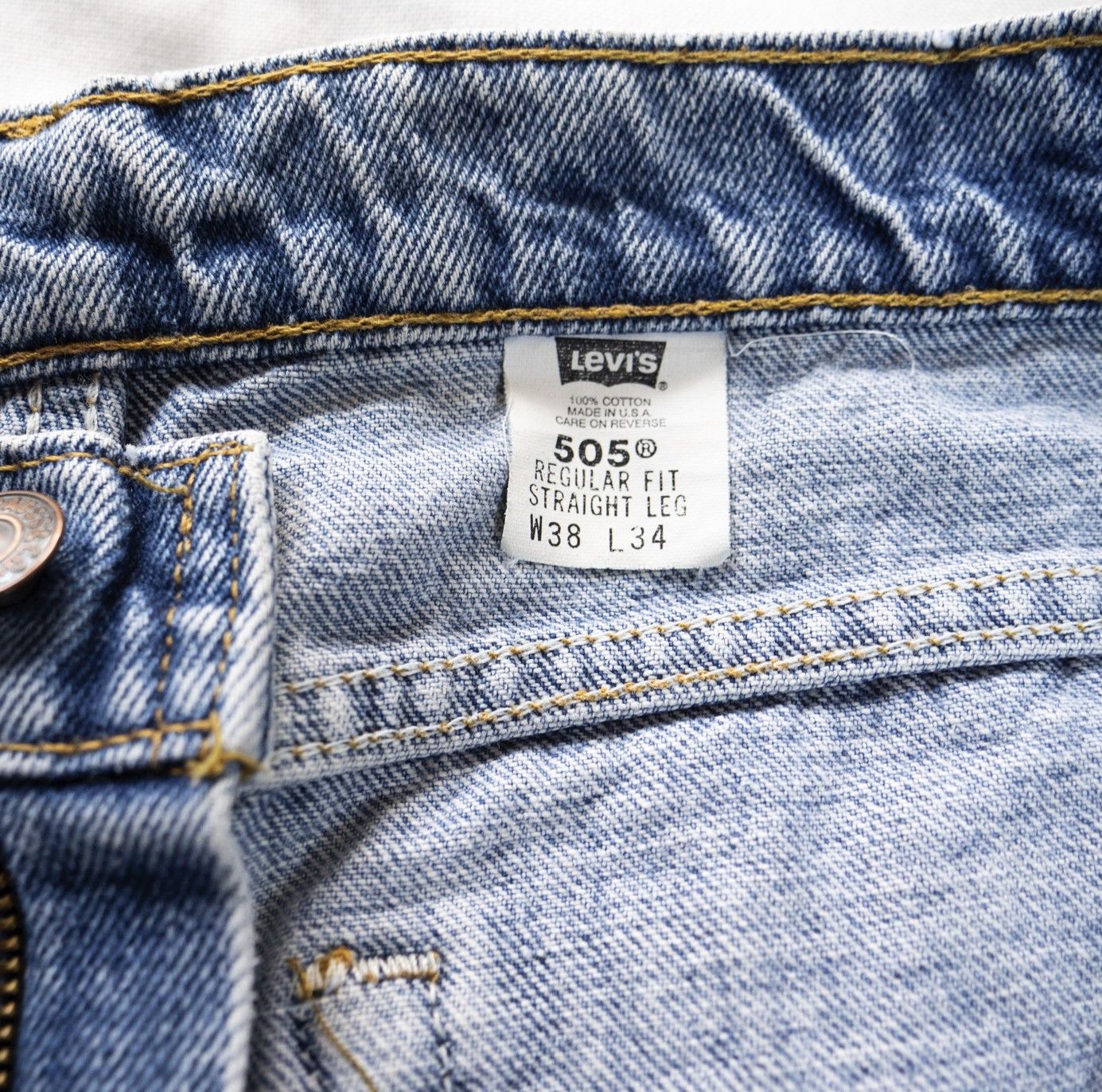 Levi's Vintage 1995 Levi’s 505 – 38x34 – USA-Made – Light Wash Size US 38 / EU 54 - 5 Thumbnail