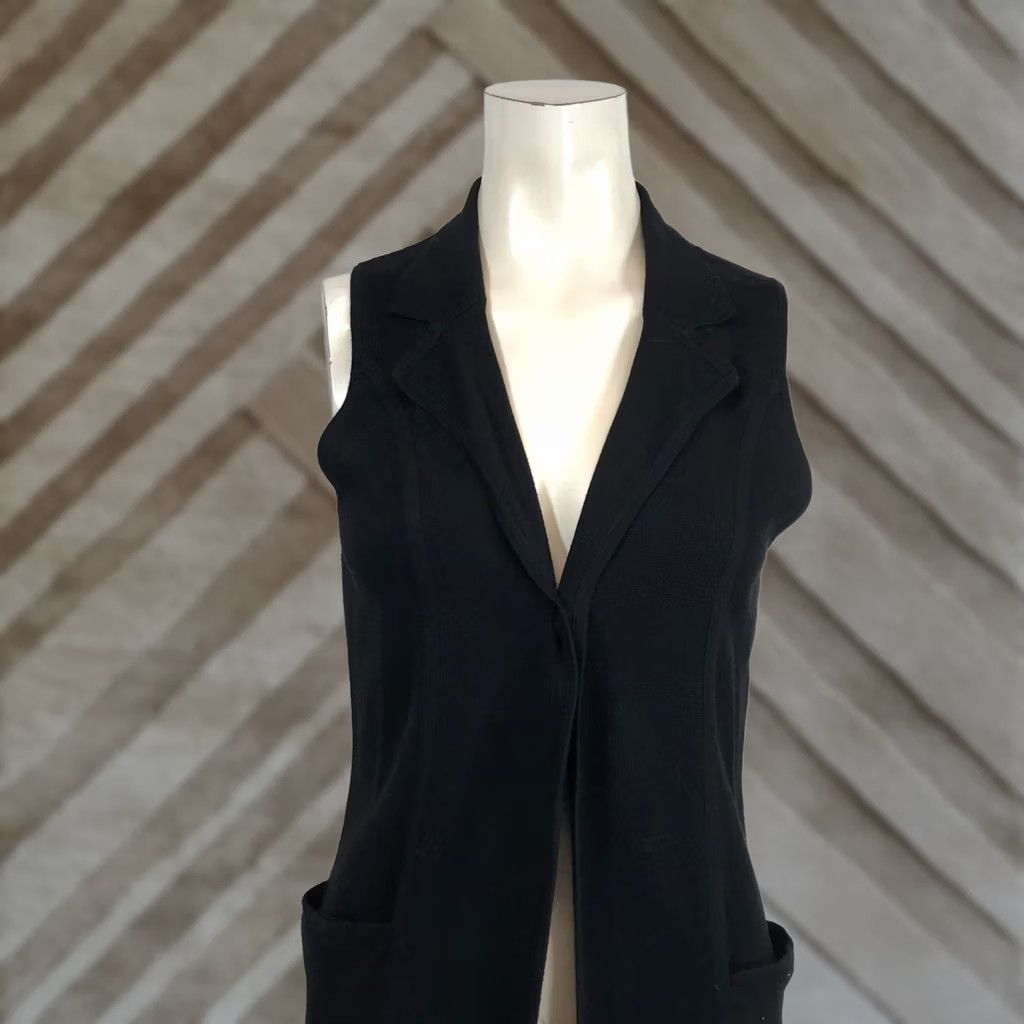 Vintage VINTAGE Foxcroft Women's Sweater Vest Shirt Open Front Sleeveless Black Size S Size S / US 4 / IT 40 - 1 Thumbnail