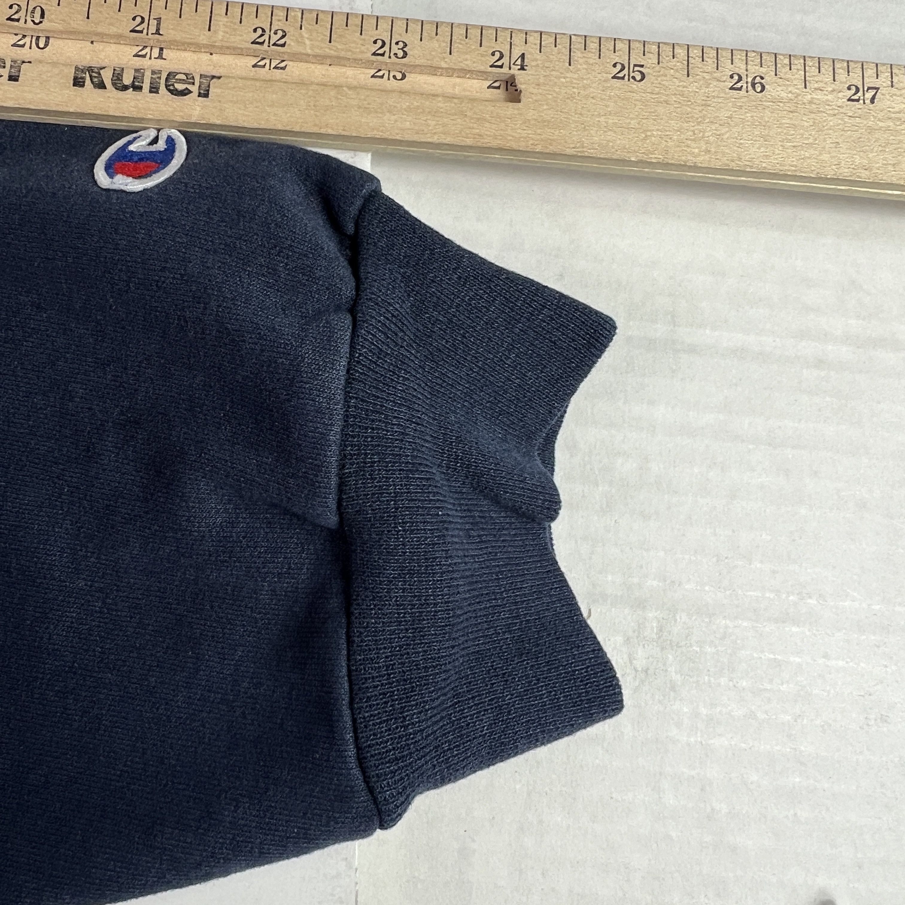 Champion Champion Yale Bulldogs Sweatshirt Blue Faded Logo Hoodie Size US L / EU 52-54 / 3 - 11 Thumbnail