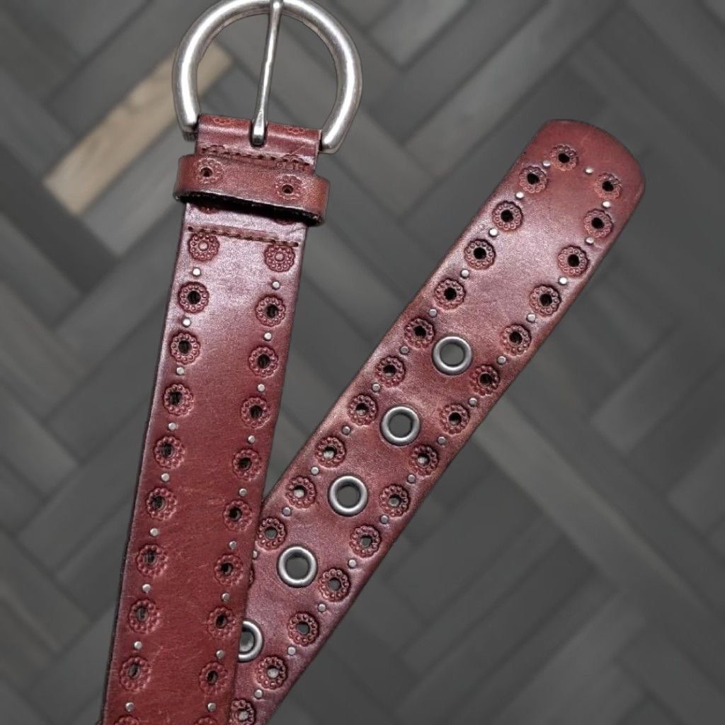 Fossil Fossil Belt Studded Brown Leather 34 Unisex Adults 34 Brown Studded Tooled Vintage Y2K 80s 90s Mens Womens Girls Boys Size 34 - 1 Thumbnail
