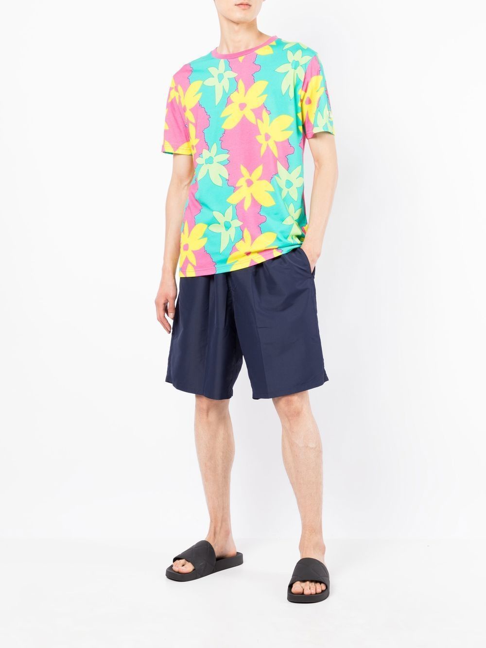 Moschino o1y0225 T-Shirt in Multicolor Size US XS / EU 42 / 0 - 2 Thumbnail