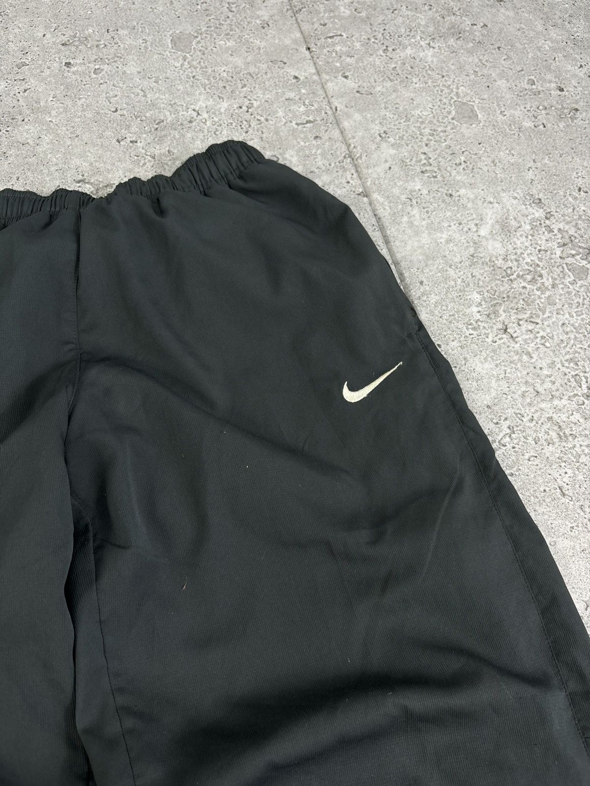 Nike × Vintage Crazy Vintage Y2K/2000s Baggy Nike Track Pants Celtic Swoosh Size US 32 / EU 48 - 5 Thumbnail