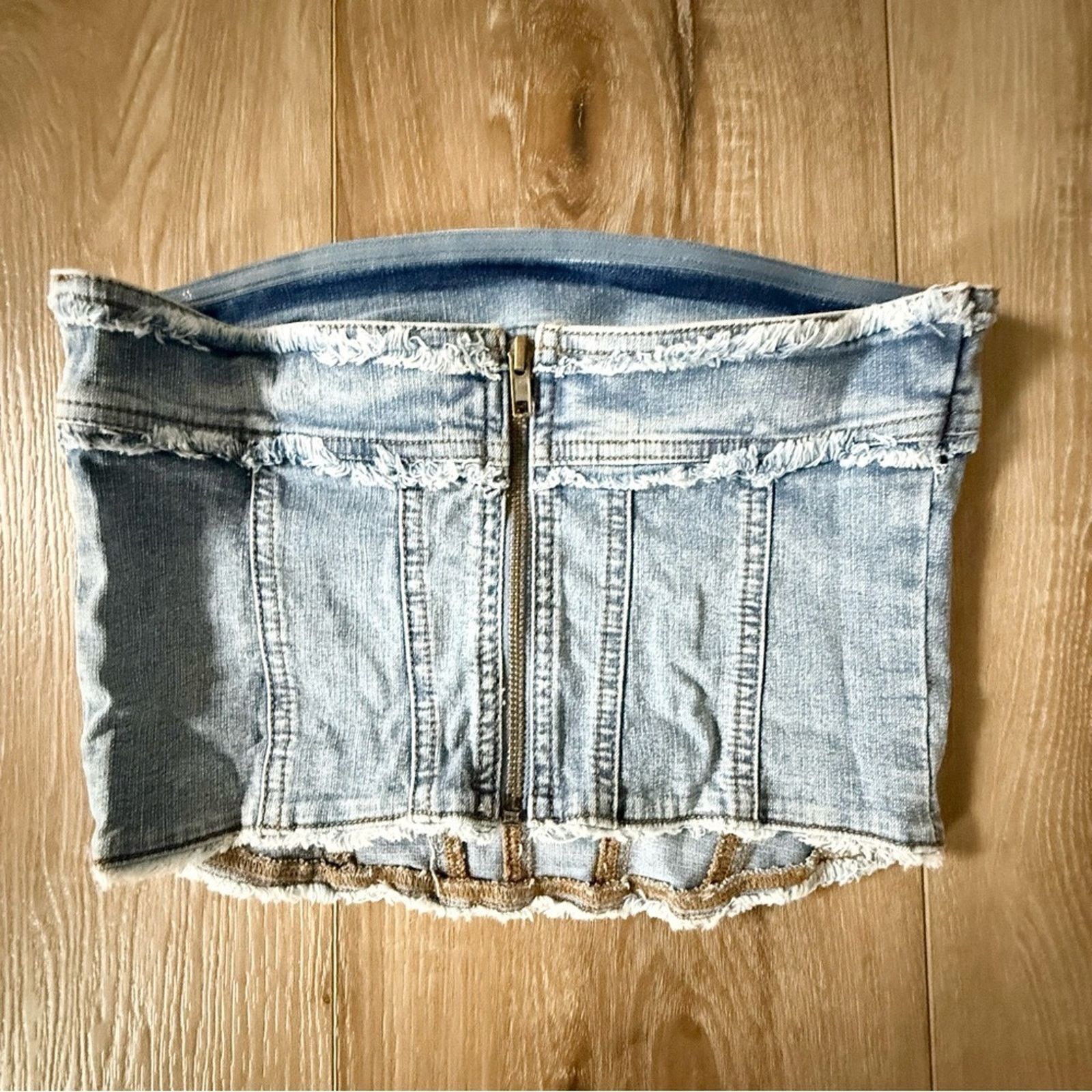 Urban Outfitters Urban Outfitters Ecote Kate Denim Tube Top M Size M / US 6-8 / IT 42-44 - 2 Thumbnail