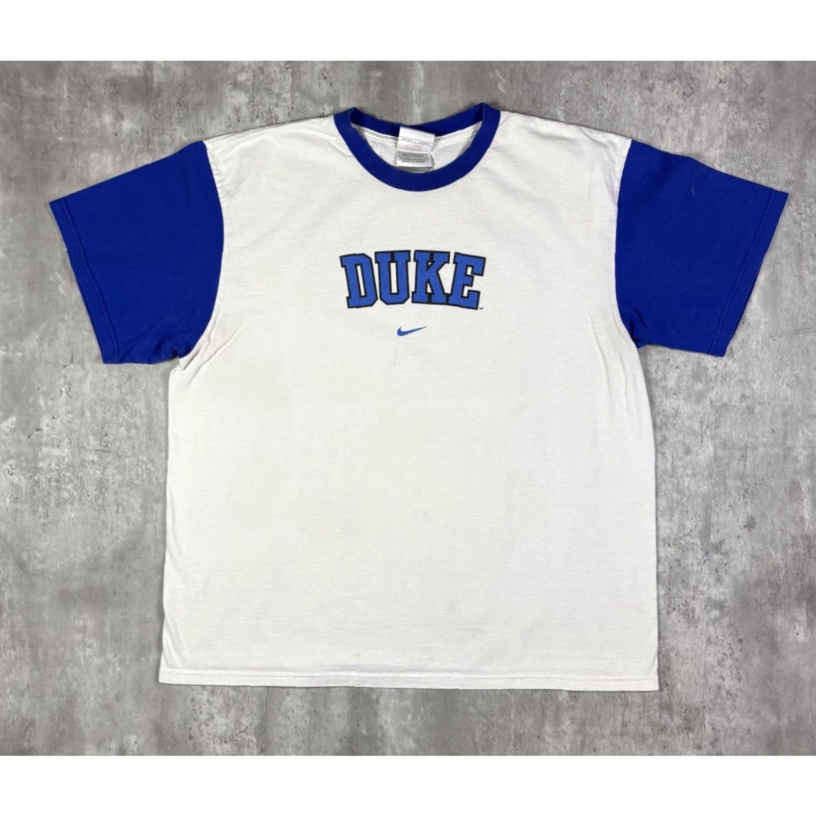 Nike VINTAGE Duke Blue Devils Nike Shirt L White 90s Graphic Tee College Basketball Swoosh Logo Size US L / EU 52-54 / 3 - 2 Thumbnail