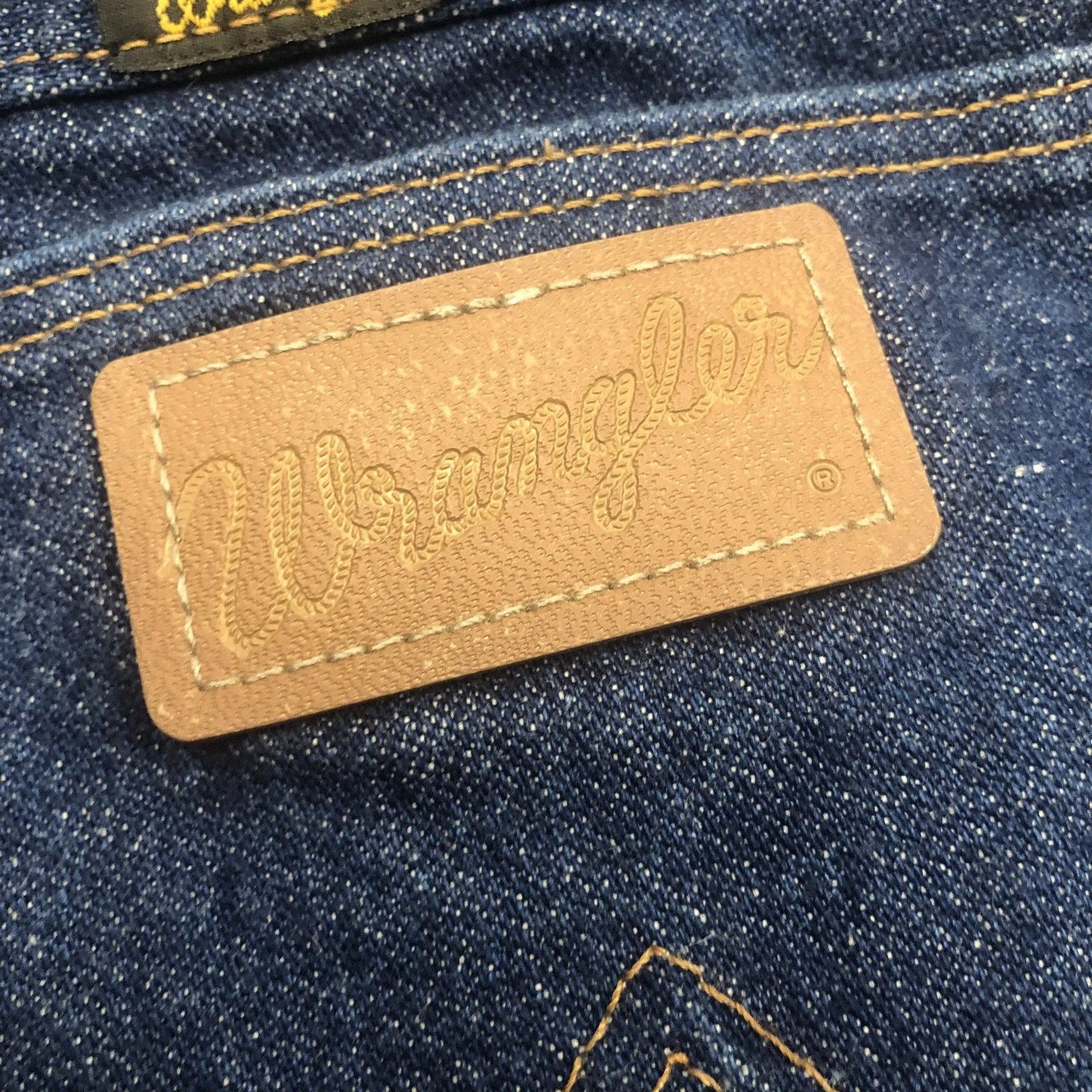 Wrangler Wrangler - 13MWZ Made in USA Cowboy Cut Jeans – 42x32 Size US 42 / EU 58 - 9 Thumbnail
