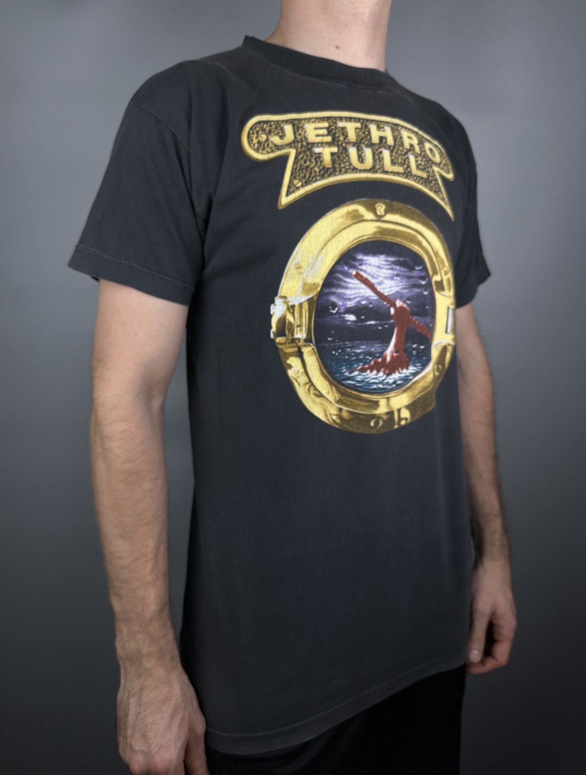 Vintage 1989 Vintage Jethro Tull Rock Island Tour Band T Shirt 90s Size US L / EU 52-54 / 3 - 11 Thumbnail