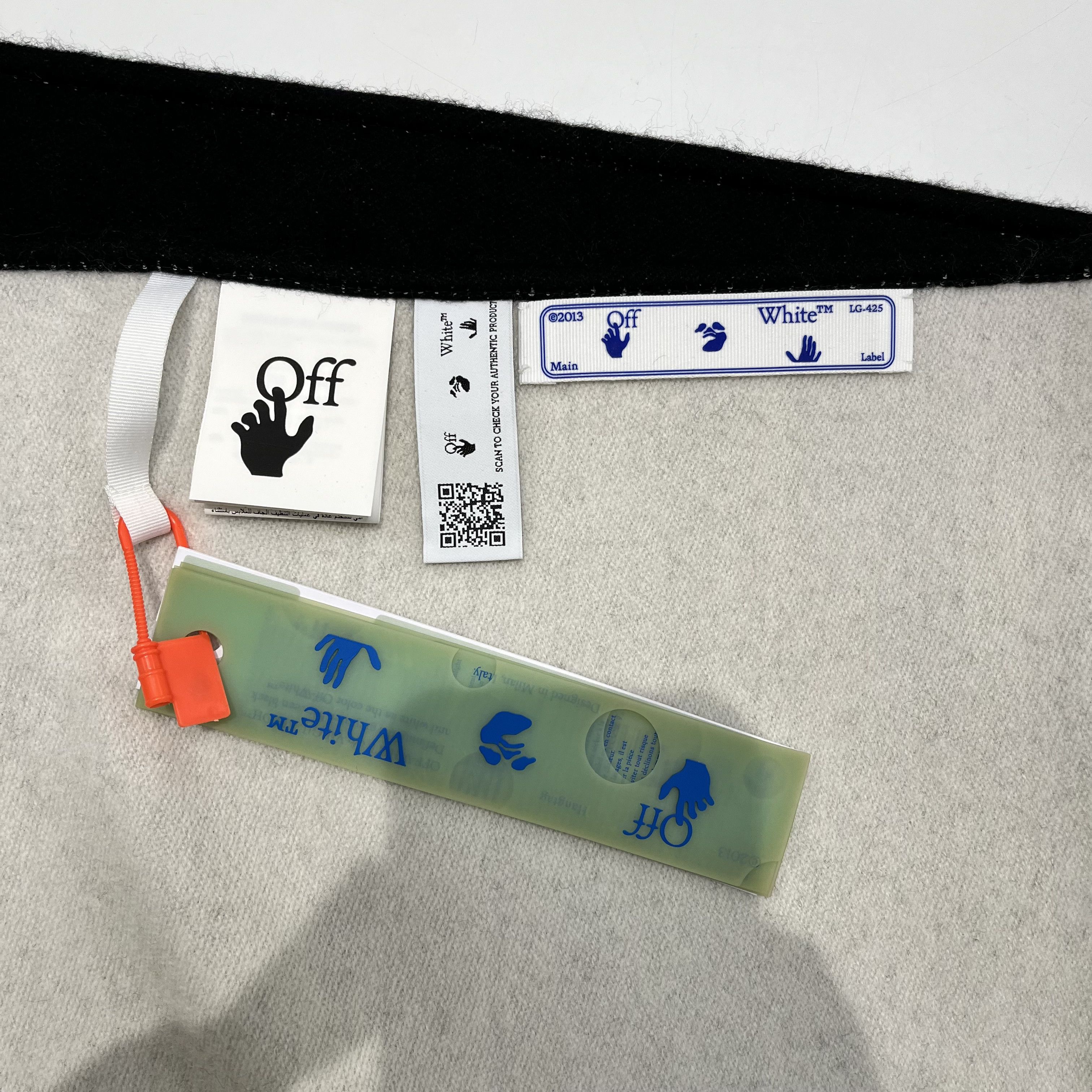 Off-White Off-White Logo Print Knitted Scarf Black Size ONE SIZE - 8 Thumbnail