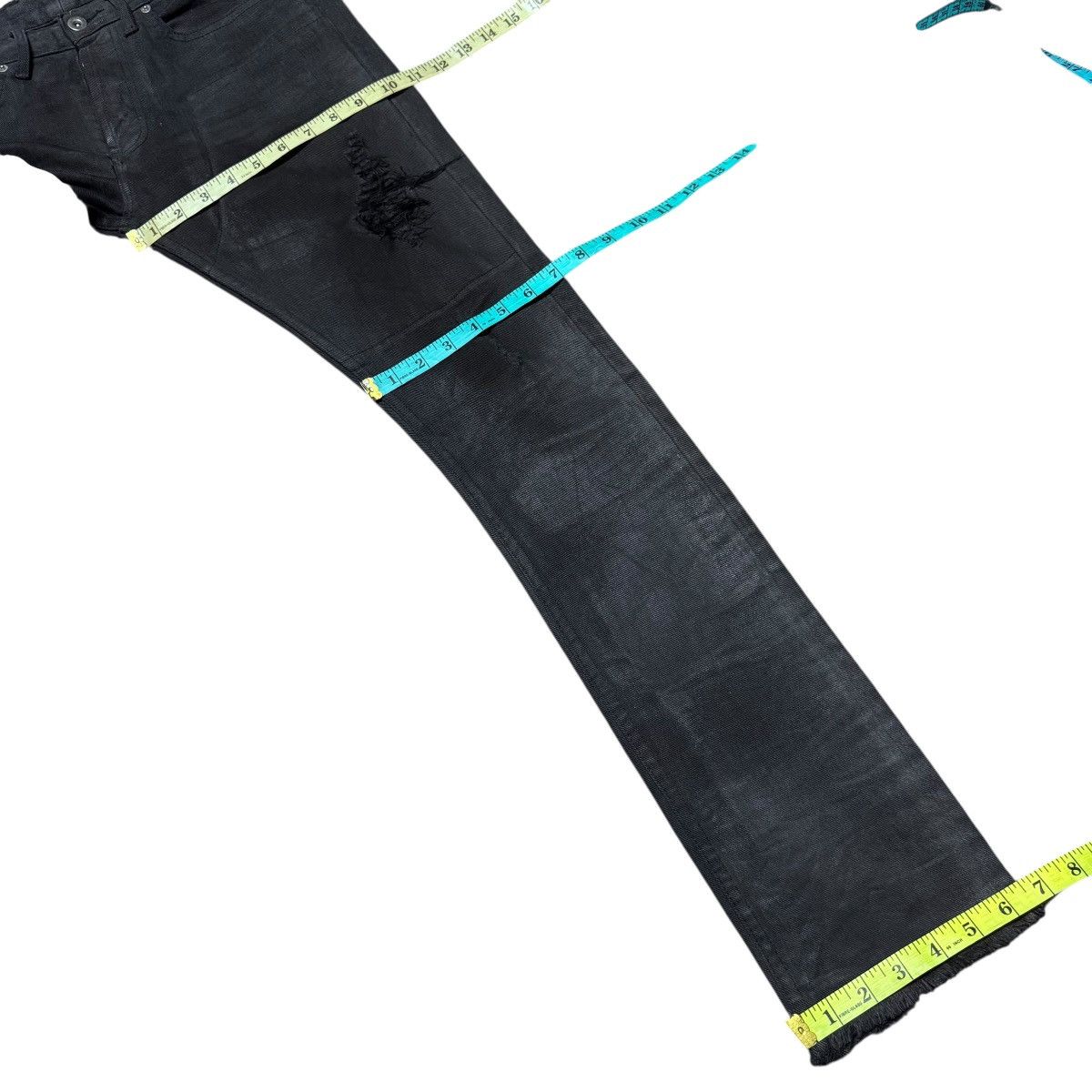 Japanese Brand SAMPLE Mr Completely Coated Jeans Distressed Size US 32 / EU 48 - 19 Thumbnail