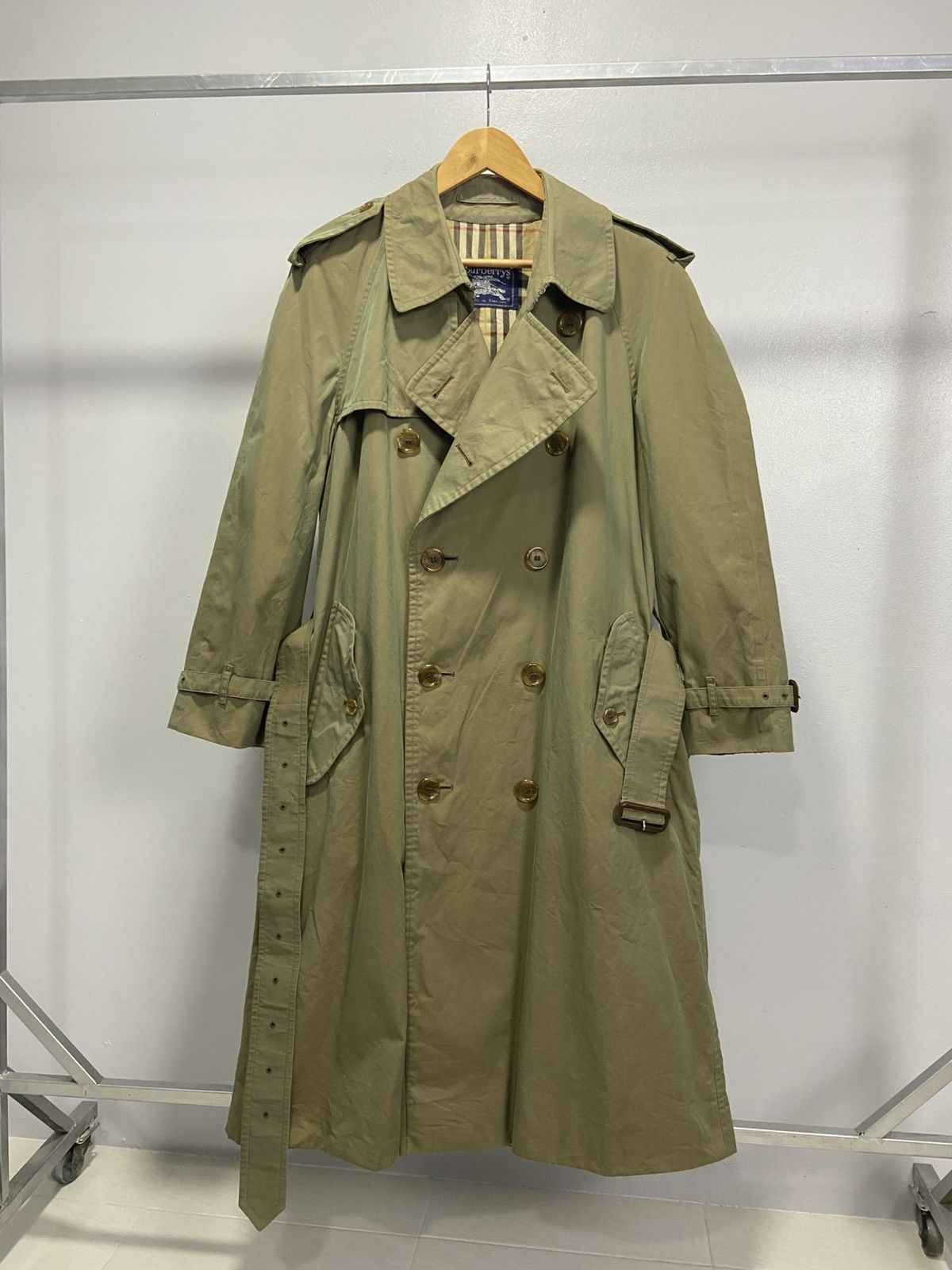 Burberry Vintage Burberrys Nova check Trench Coat Made in England Size US M / EU 48-50 / 2 - 4 Thumbnail