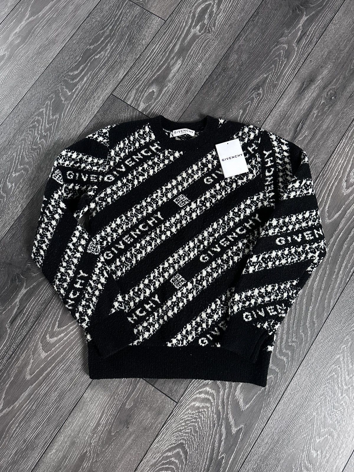 Givenchy givenchy aw20 jacquard logo monogram knit sweater | Grailed