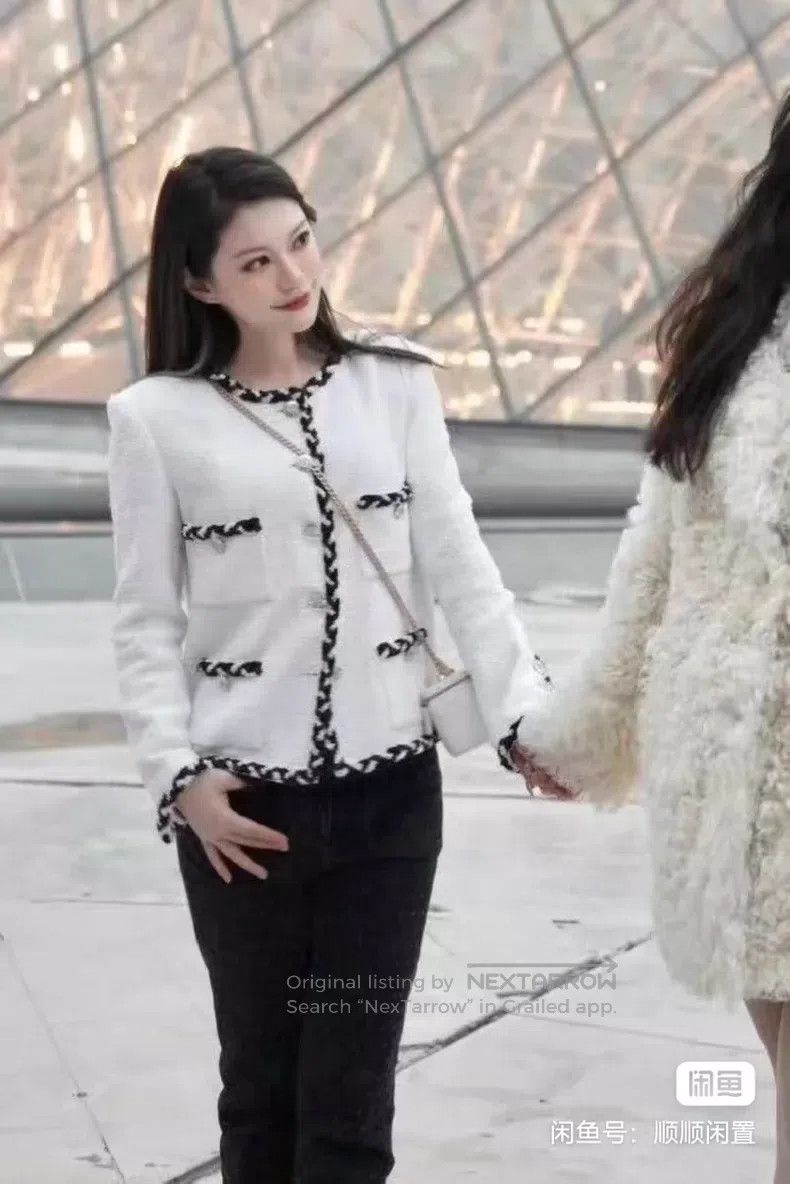 Chanel Chanel Diamond-edged white moon jacket Size XS / US 0-2 / IT 36-38 - 3 Thumbnail