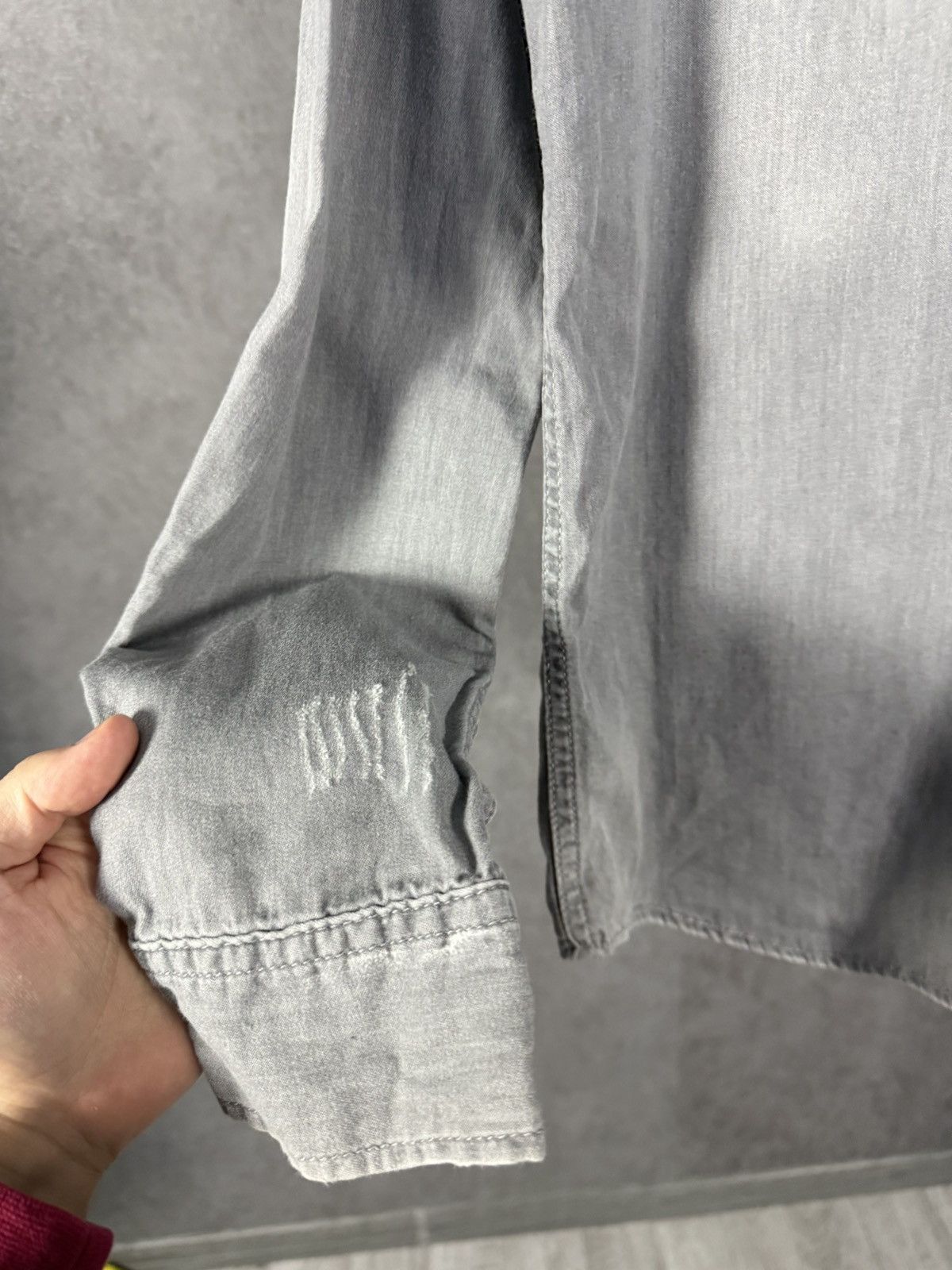 Allsaints Allsaints designer double pocket distressed shirt Size US S / EU 44-46 / 1 - 8 Thumbnail