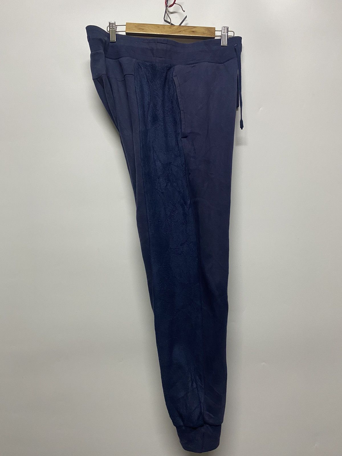 Nike Nike Jogger Pants Sportswear Embossed Logo Training Size US 30 / EU 46 - 13 Thumbnail