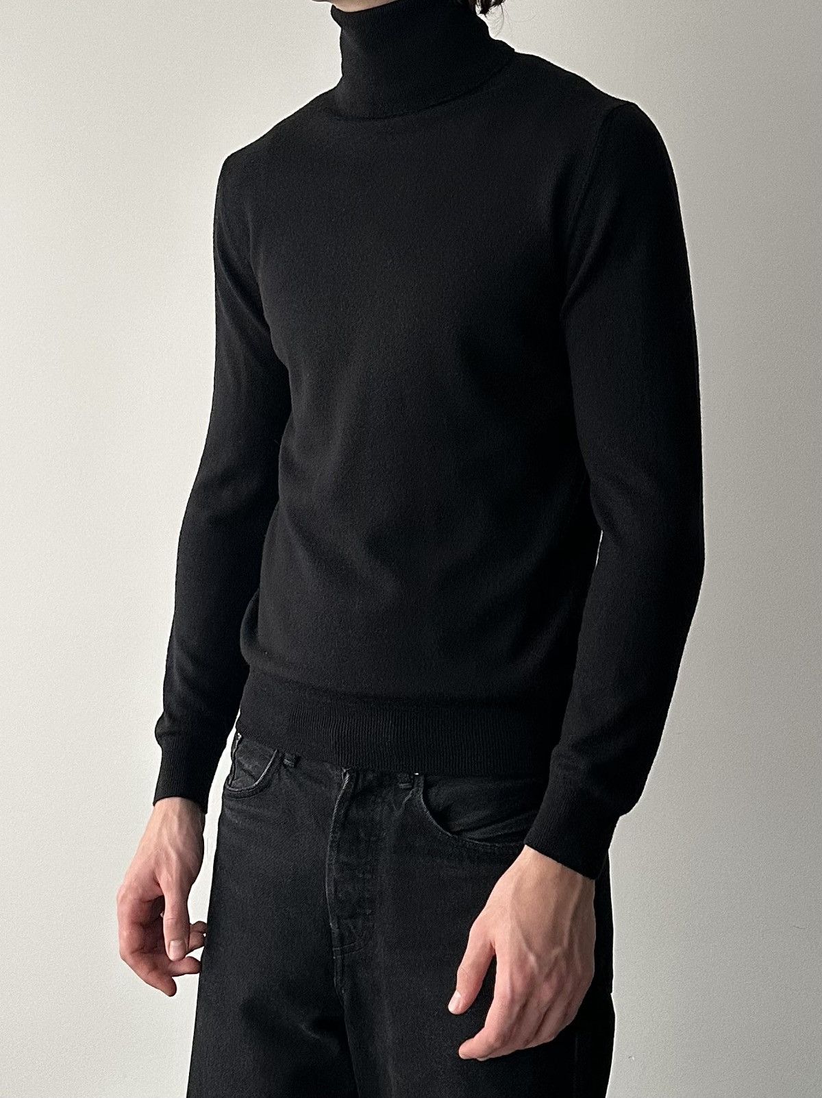 Gucci Gucci Fine Wool Turtleneck Sweater Size US S / EU 44-46 / 1 - 2 Thumbnail