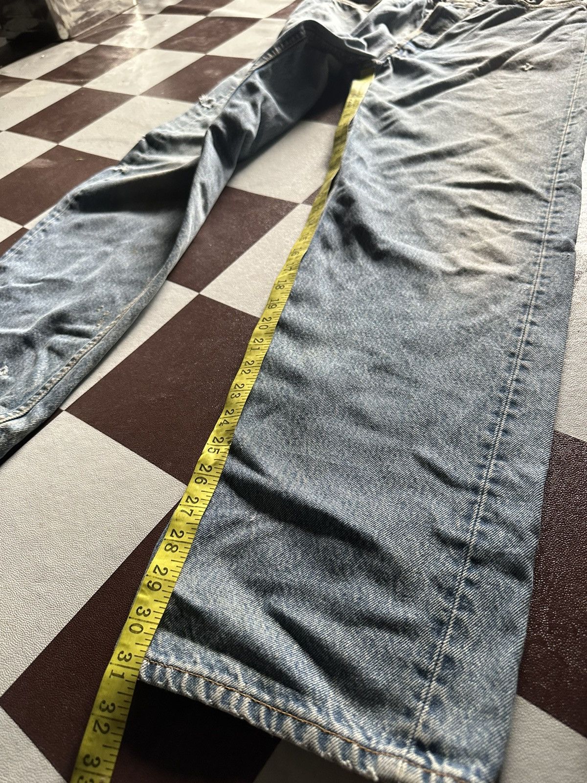 Levi's Vintage Levi’s 501 top button 552 light blue wash denim jean Size US 34 / EU 50 - 11 Thumbnail