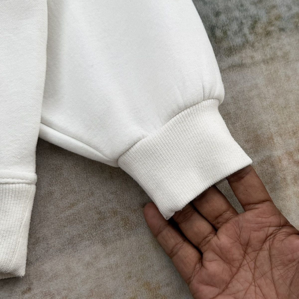 Valentino VTG Nicola Valentino Embroidered Logo Colorblock Crewneck Size US L / EU 52-54 / 3 - 10 Thumbnail