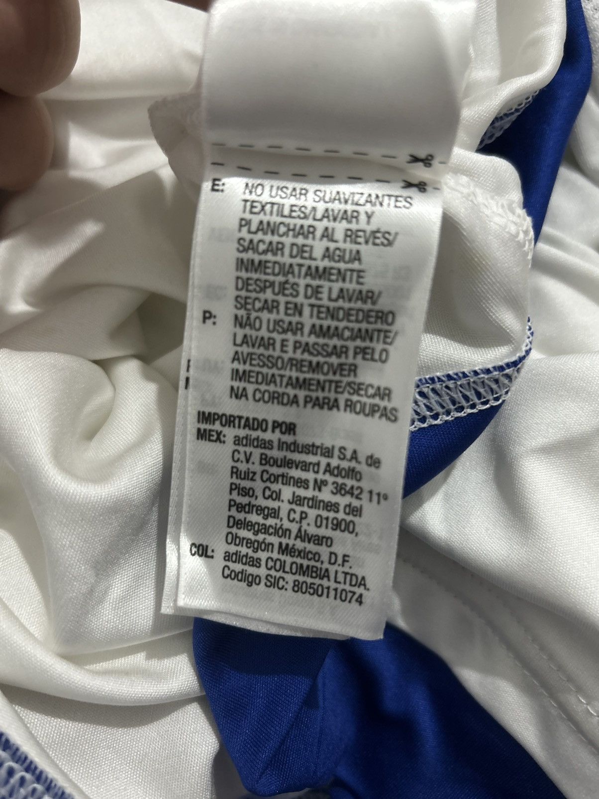 Adidas Chelsea 2015/16 Away Jersey Size US M / EU 48-50 / 2 - 3 Thumbnail