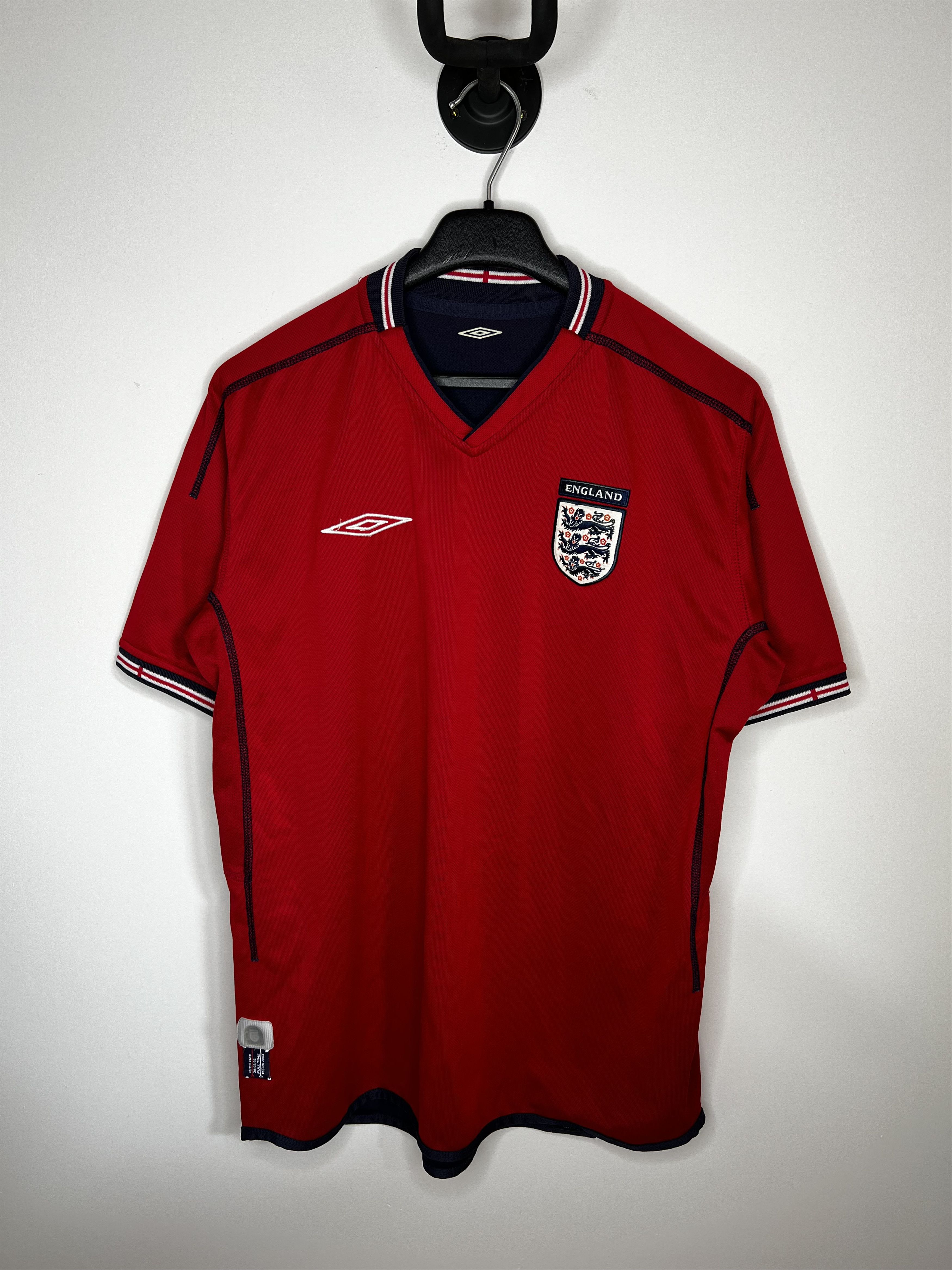 Umbro ENGLAND TEAM 2002 2004 HOME FOOTBALL SHIRT SOCCER JERSEY Size US L / EU 52-54 / 3 - 1 Thumbnail