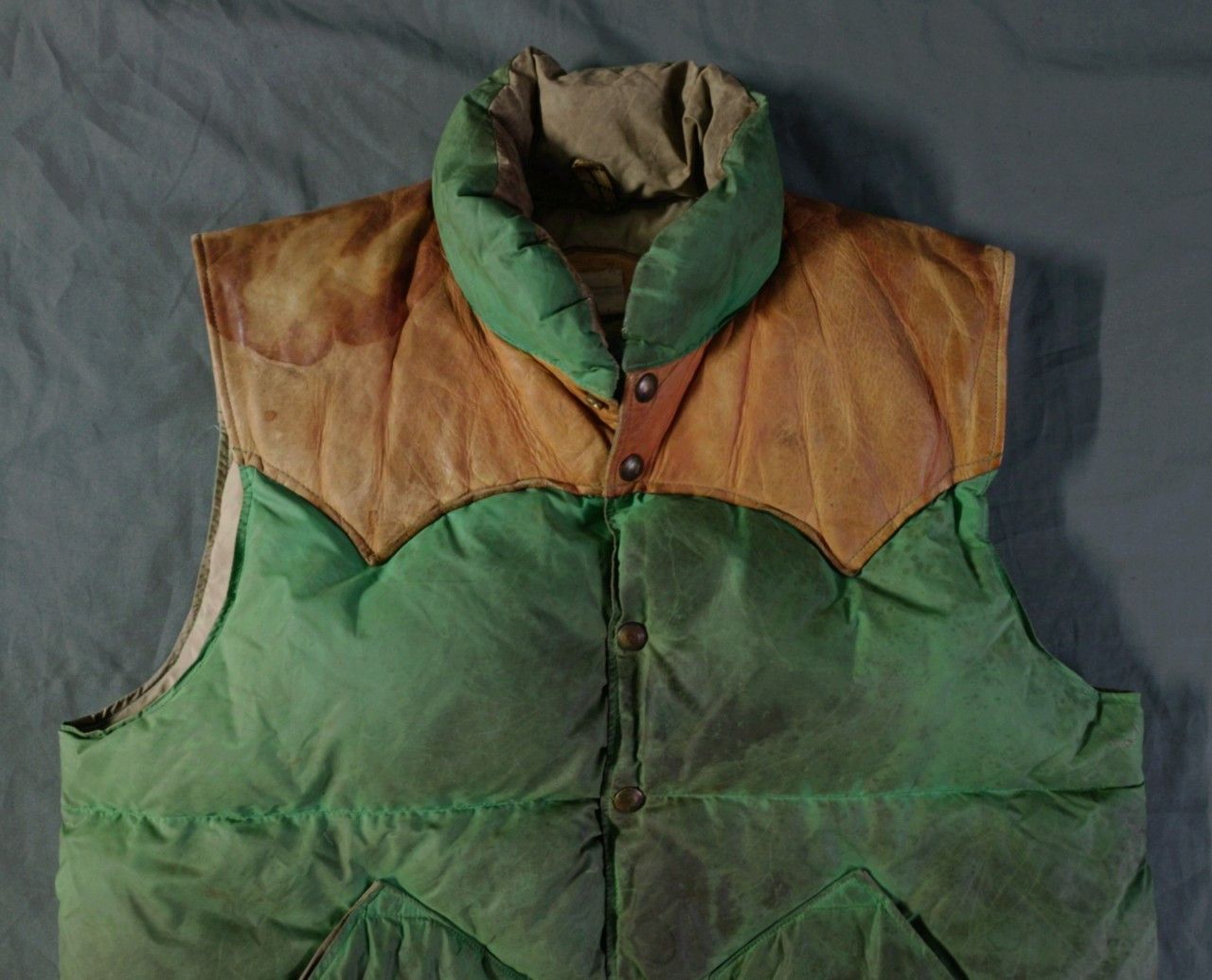 Rocky Mountain Featherbed Vintage 70s Rocky Mountain Distressed Puffle Veast. Size US M / EU 48-50 / 2 - 2 Thumbnail