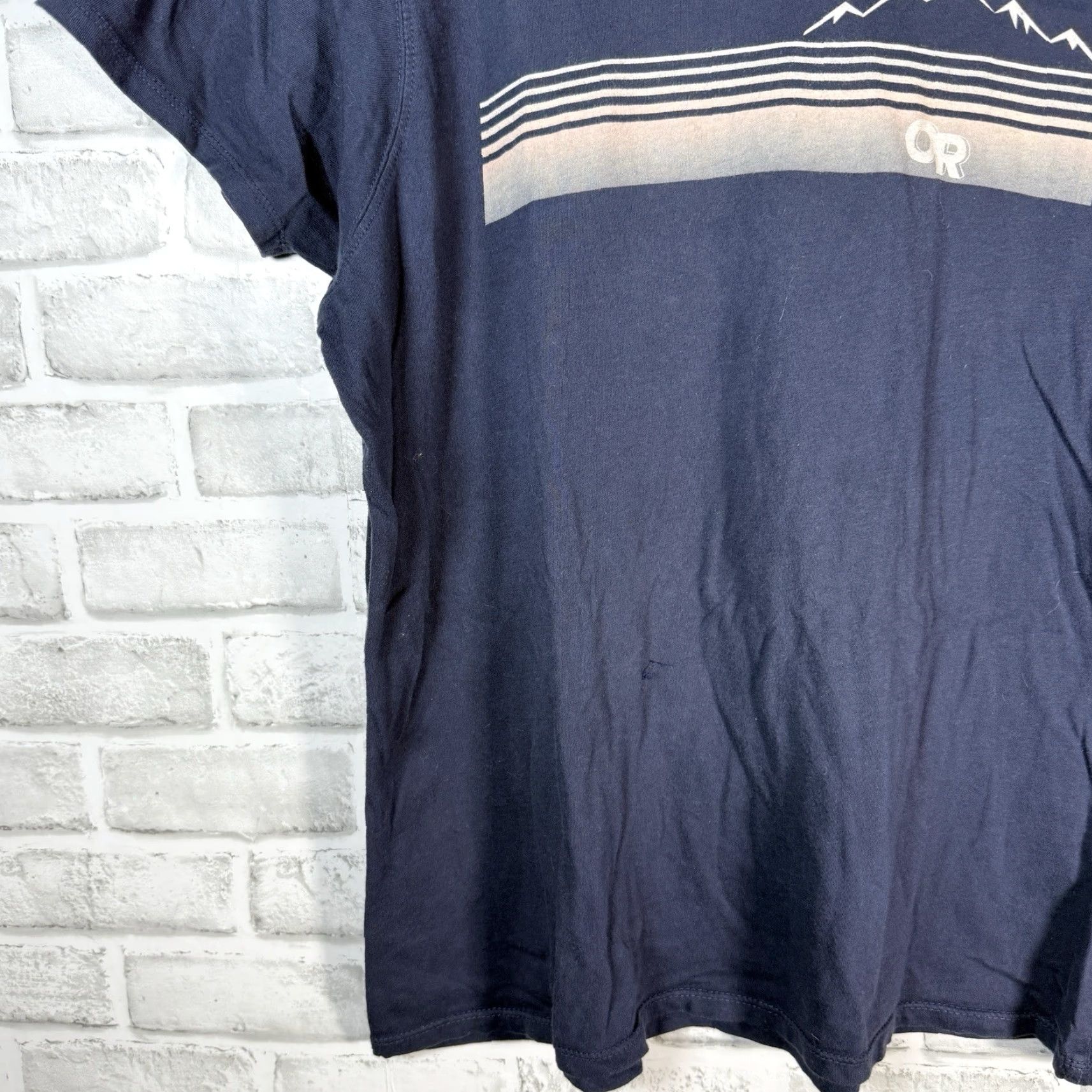 Outdoor Research Outdoor Research 100% Organic Cotton Blue V-Neck T-Shirt Men's Size L Size US L / EU 52-54 / 3 - 3 Thumbnail