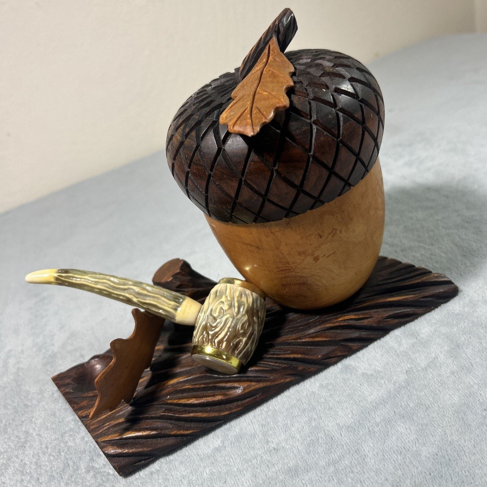 Vintage Antique 1890s Wooden Acorn Smoking Pipe Stand Ashtray Holder Size ONE SIZE - 1 Thumbnail