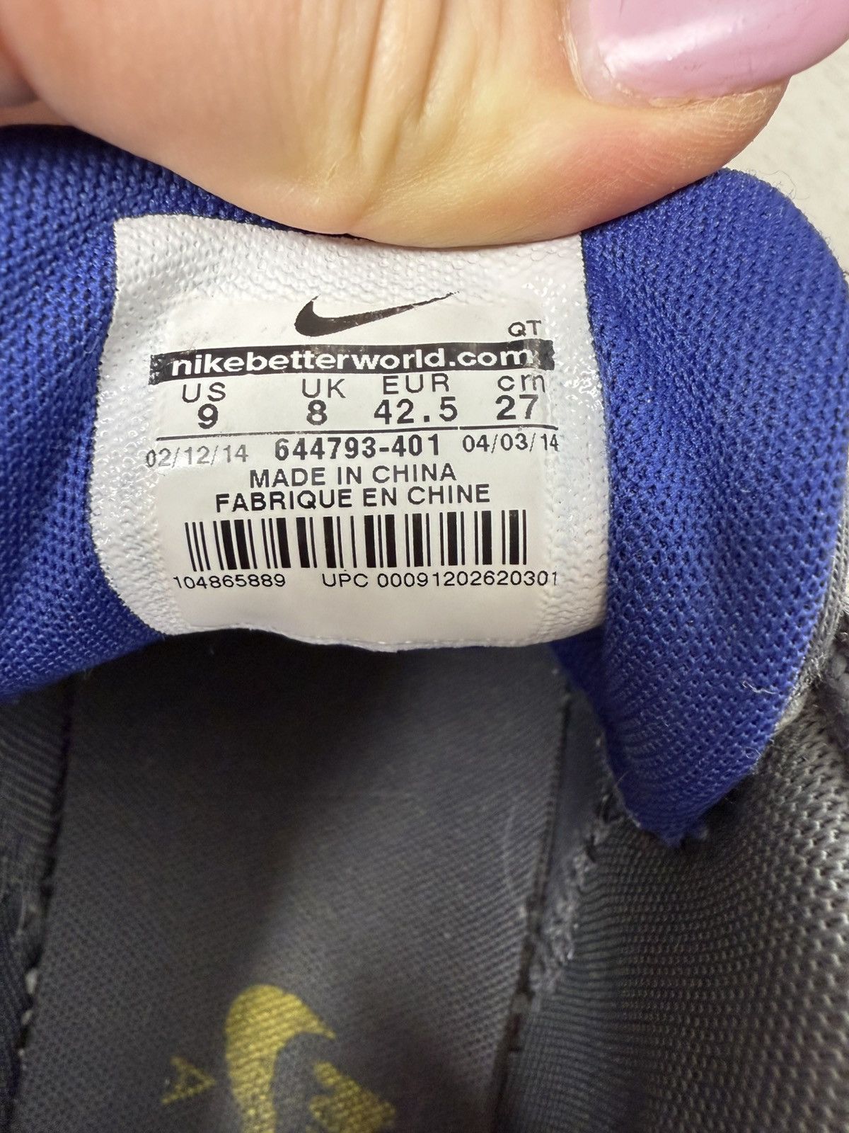 Nike Size 9- Nike Air Max 95 Blue/Yellow/Black Pre/owned Size US 9 / EU 42 - 9 Thumbnail