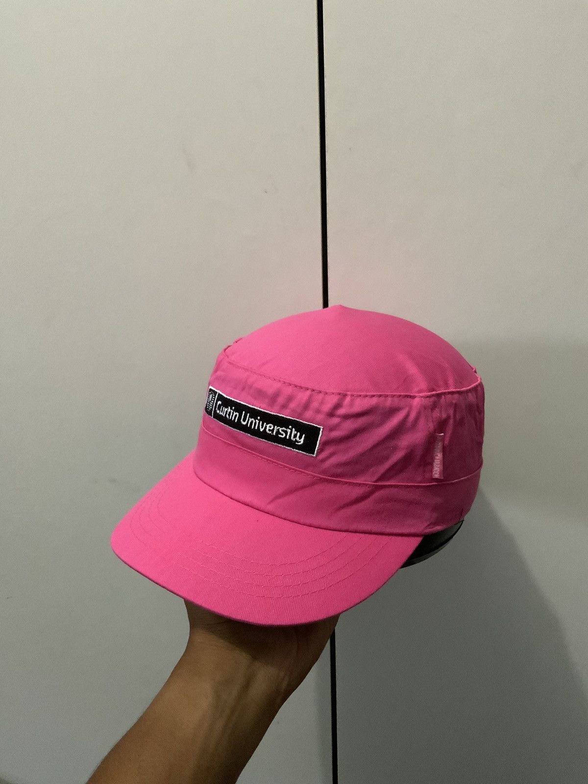 If Six Was Nine Curtin University Pink Hat Size ONE SIZE - 1 Thumbnail