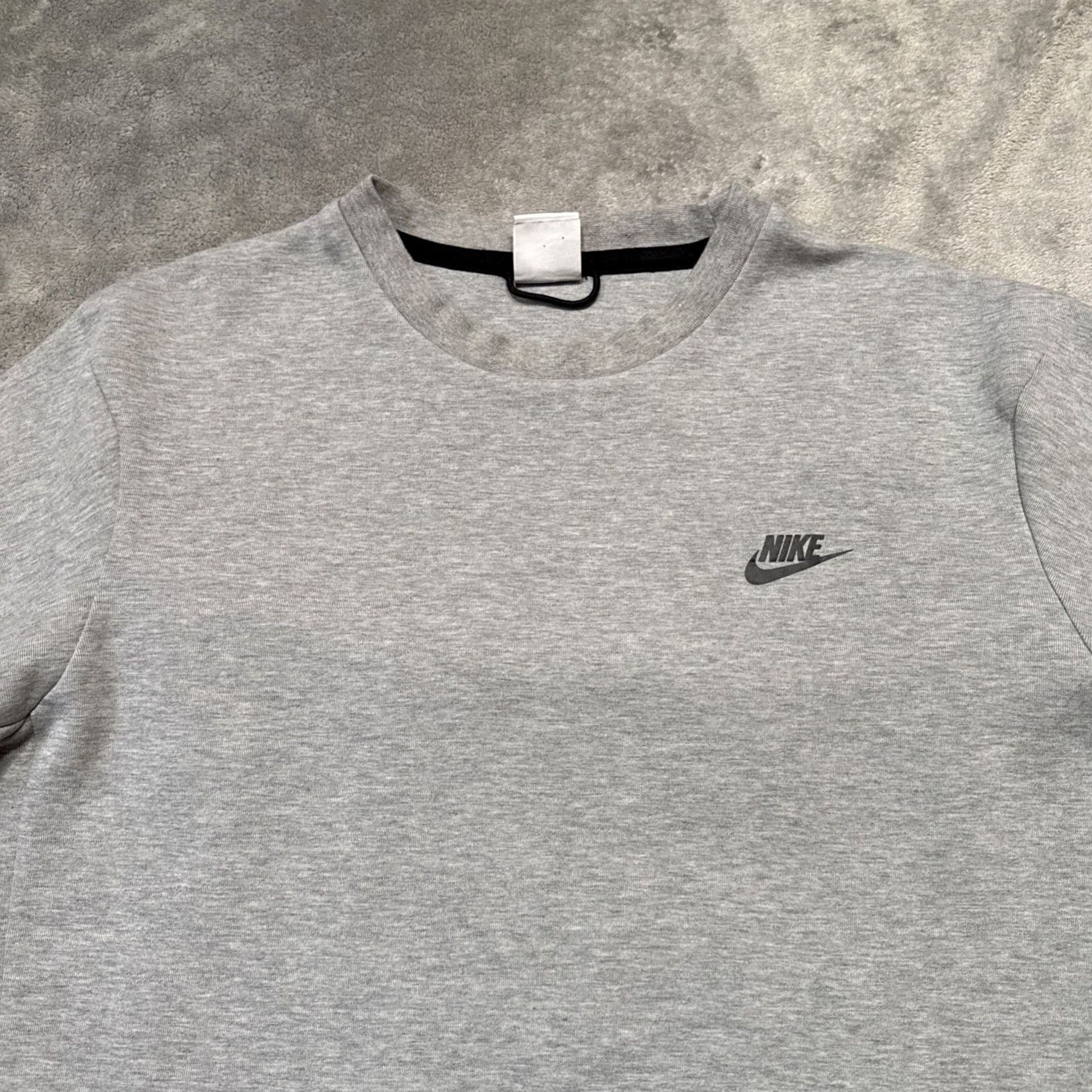 Nike Nike Tech Fleece Crew Neck Sweatshirt Men's XL Gray Pullover Zipper CU4505-063 Size US XL / EU 56 / 4 - 2 Thumbnail