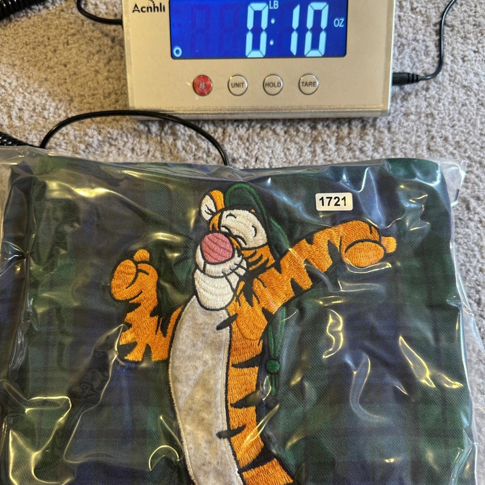 Other Vintage Walt Disney World Tigger Plaid Flannel Nightshirt Size ONE SIZE - 7 Thumbnail