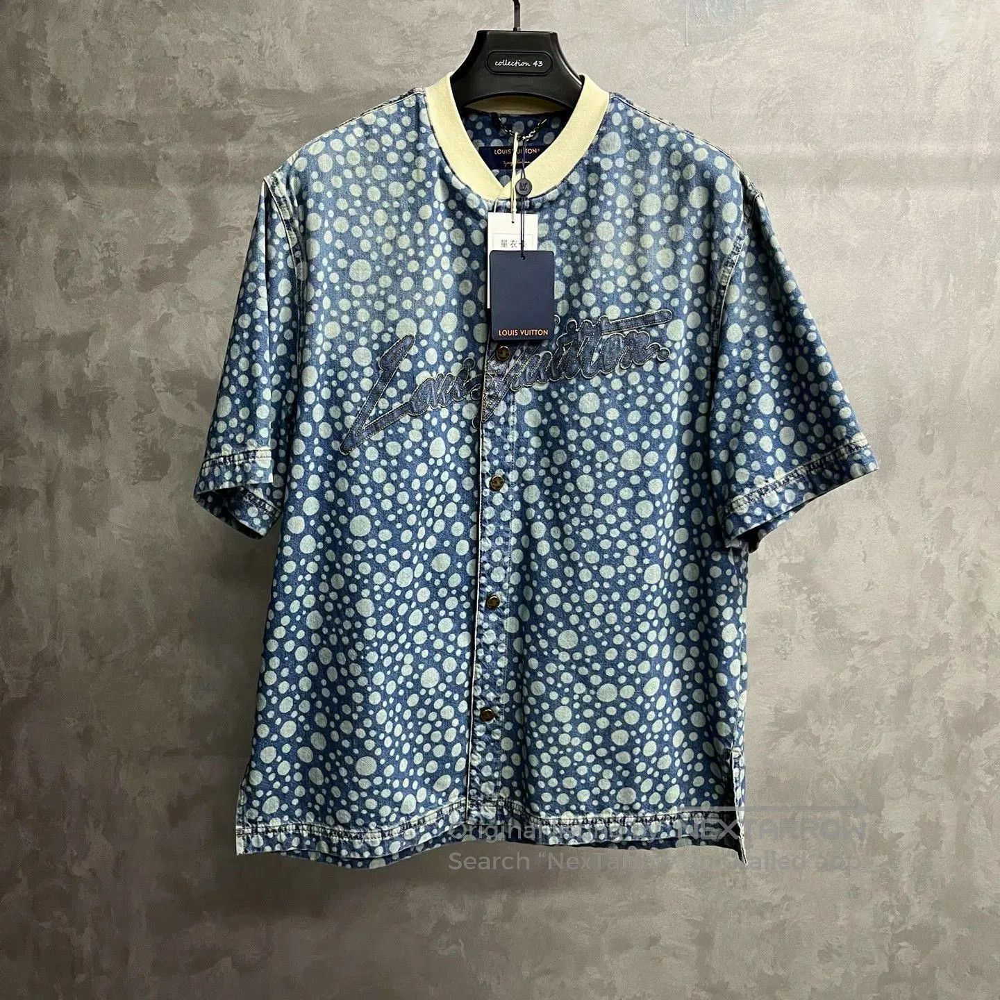 Louis Vuitton Louis Vuitton Polka Dot Logo Print Shirt. Size US XL / EU 56 / 4 - 1 Thumbnail