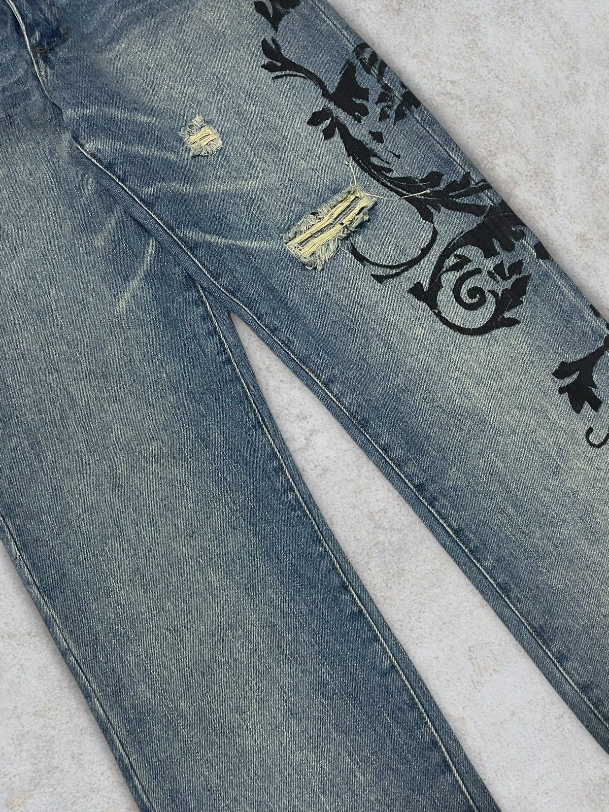 Japanese Brand Vintage Japanese Traditional Tattoo Art BlueWash Loose Jeans Size US 30 / EU 46 - 3 Thumbnail