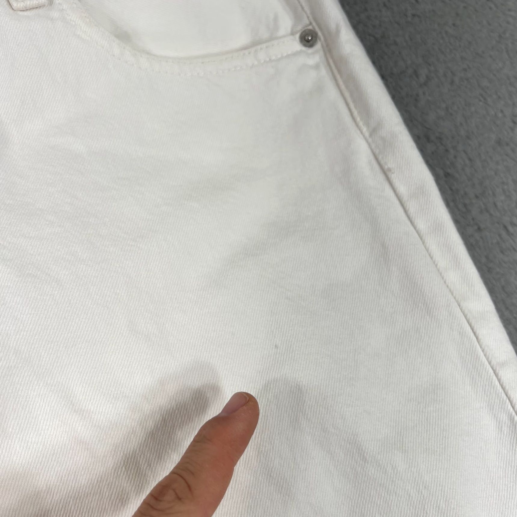 Levi's VINTAGE Levi's 501 Jeans Men 34 Regular White Denim Button Fly Straight 5-Pocket 90s USA Mens Size US 34 / EU 50 - 3 Thumbnail