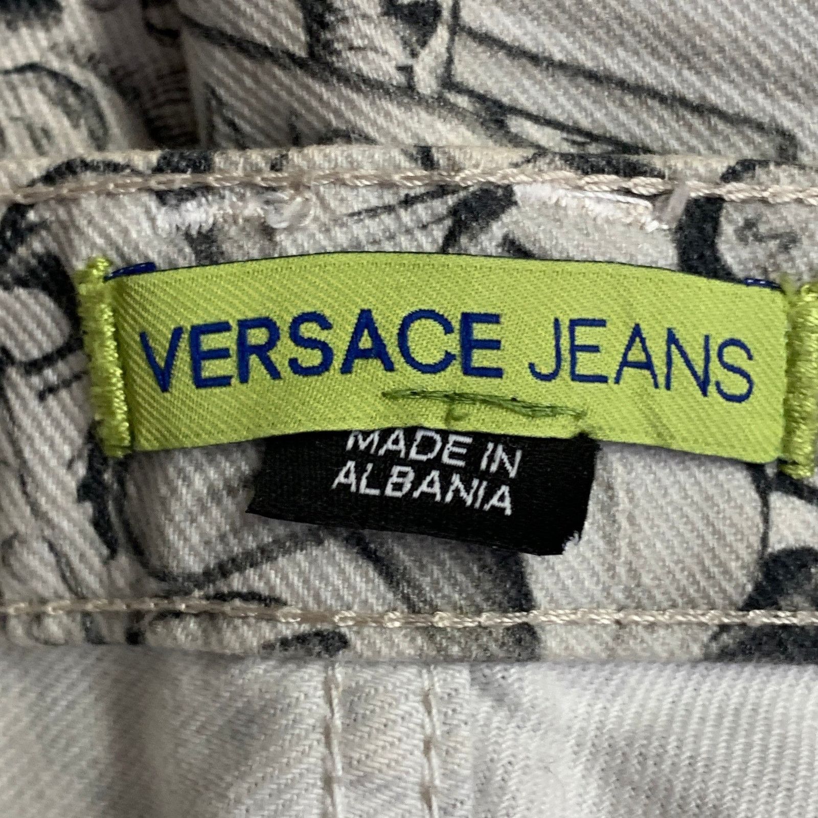 Versace VERSACE JEANSWhite Grey Logo Print Cotton Slim Tapered Jeans Size US 30 / EU 46 - 9 Thumbnail