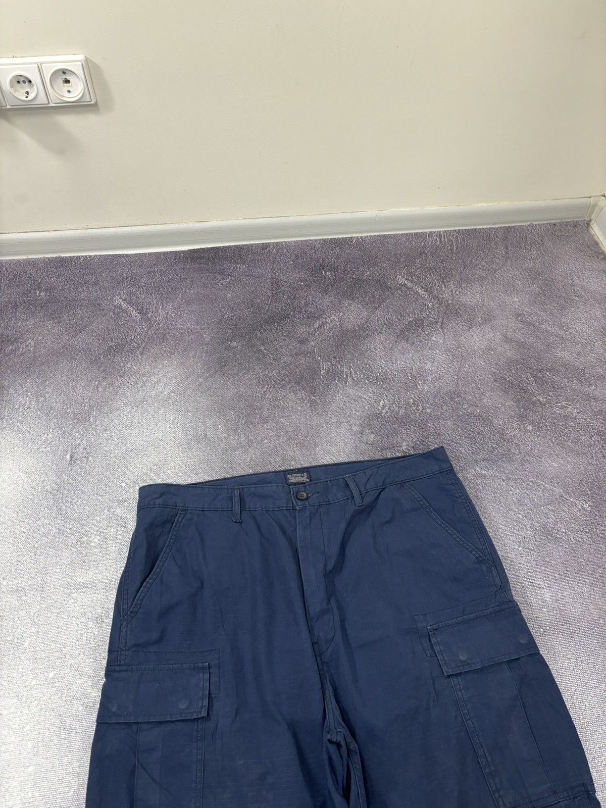 Levi's Vintage Levi’s Y2K Military Style Navy Blue Cargo Shorts Size US 38 / EU 54 - 4 Thumbnail