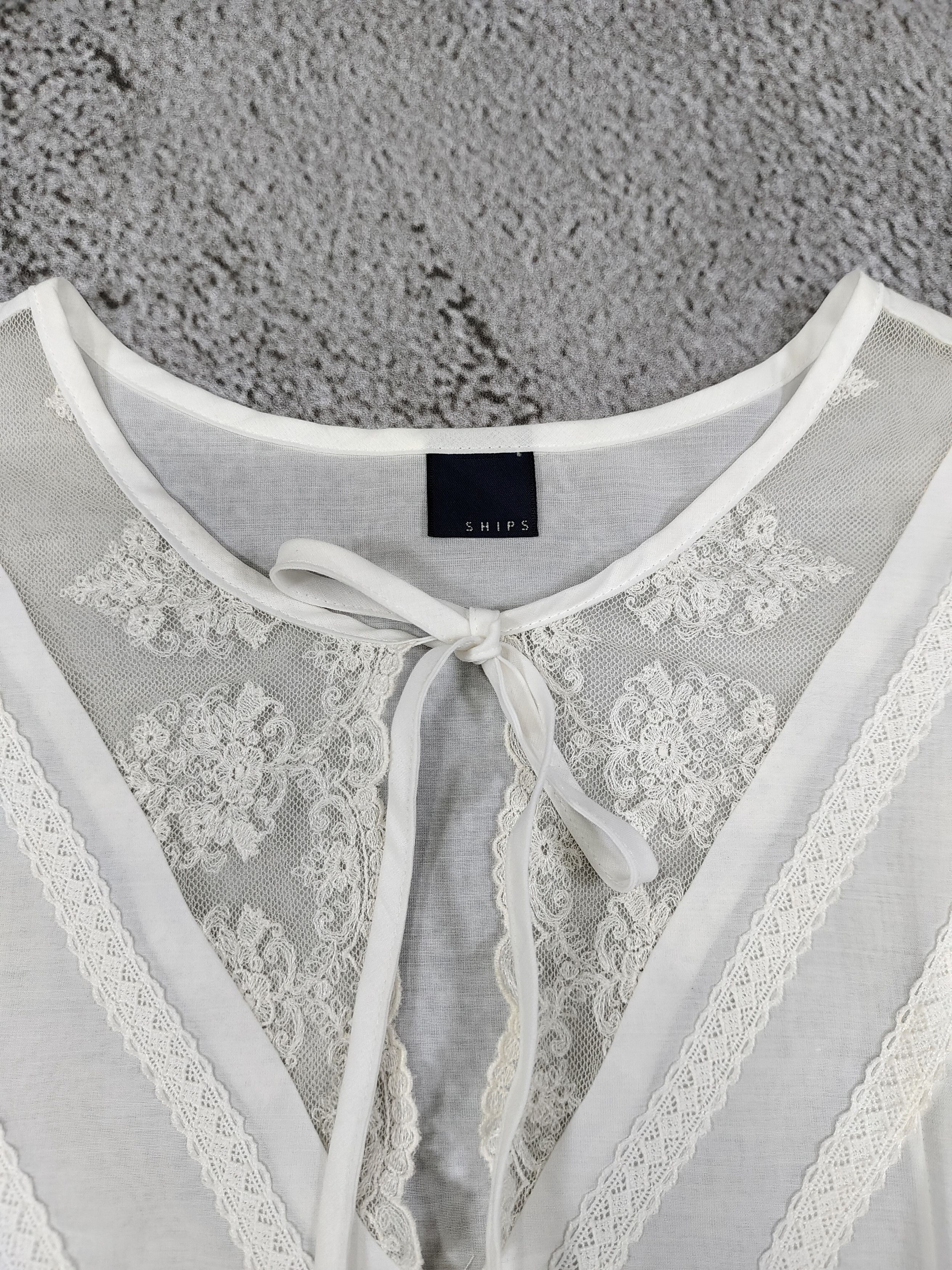 SHIPS 2000s Ships🇯🇵 Lace Panel Pintuck Ribbon Tie Neck Peplum Size M / US 6-8 / IT 42-44 - 8 Thumbnail
